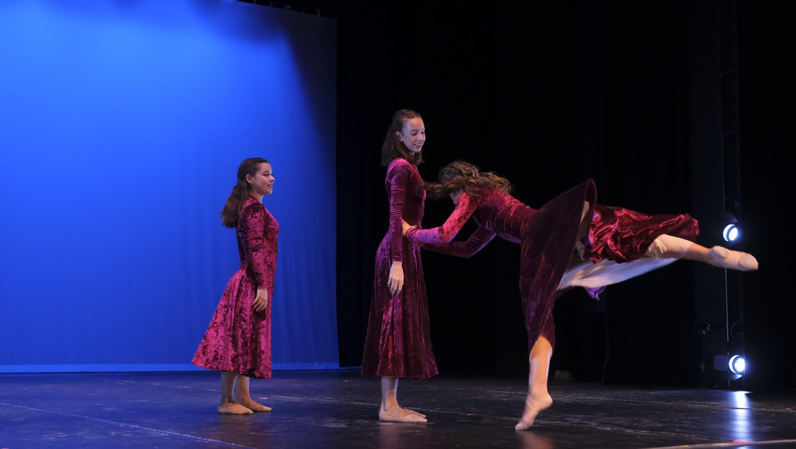 Inauguración del Curso Escolar 2025-2026 en el Conservatorio Profesional de Danza Kina Jiménez, en imágenes