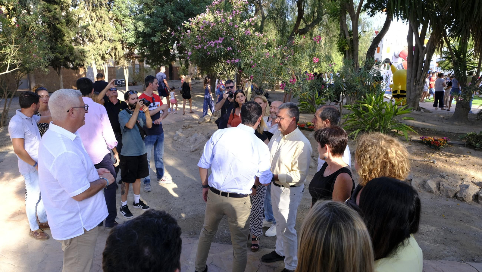 Inauguración del Parque de los Derechos Humanos, en Villa Inés (Huércal de Almería), en imágenes
