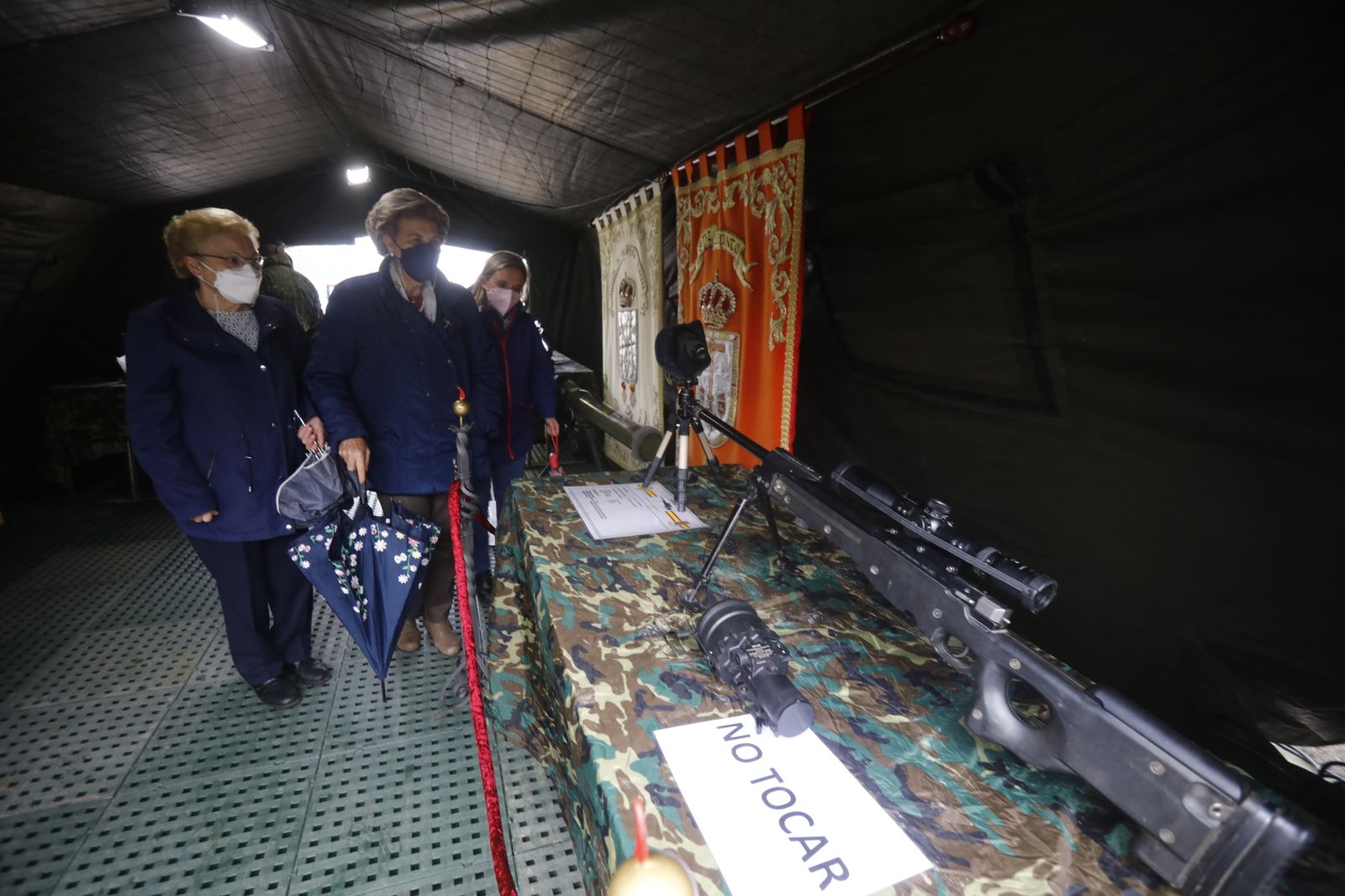 Las fotografías de la exposición de armamento de la Brigada de Córdoba