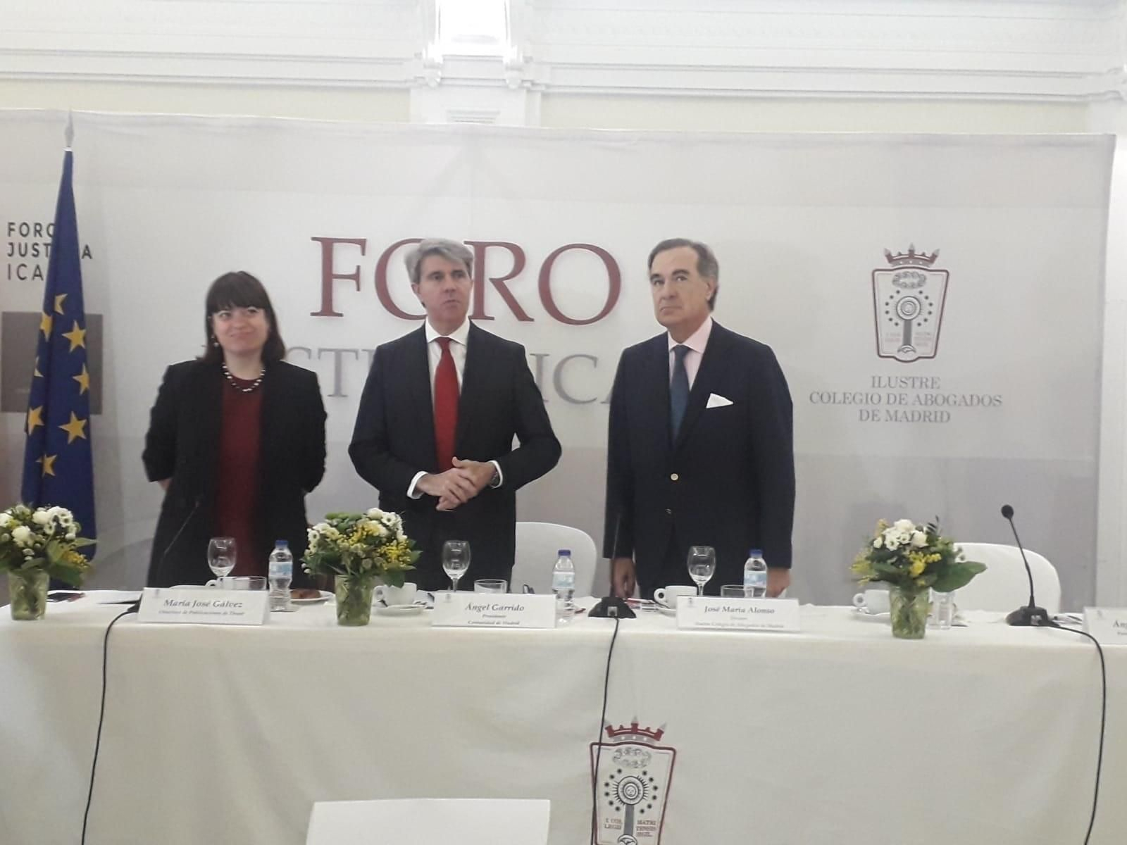 Ángel Garrido, presidente de la Comunidad de Madrid (c).