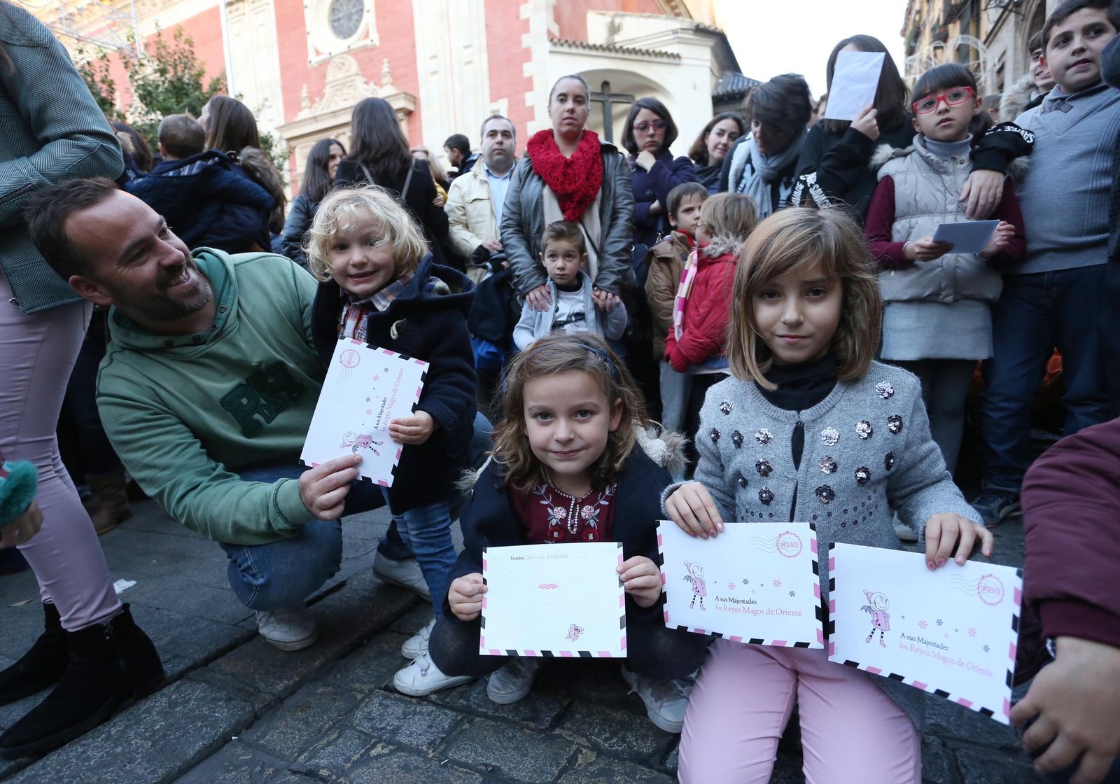 El cortejo del Heraldo, en imágenes