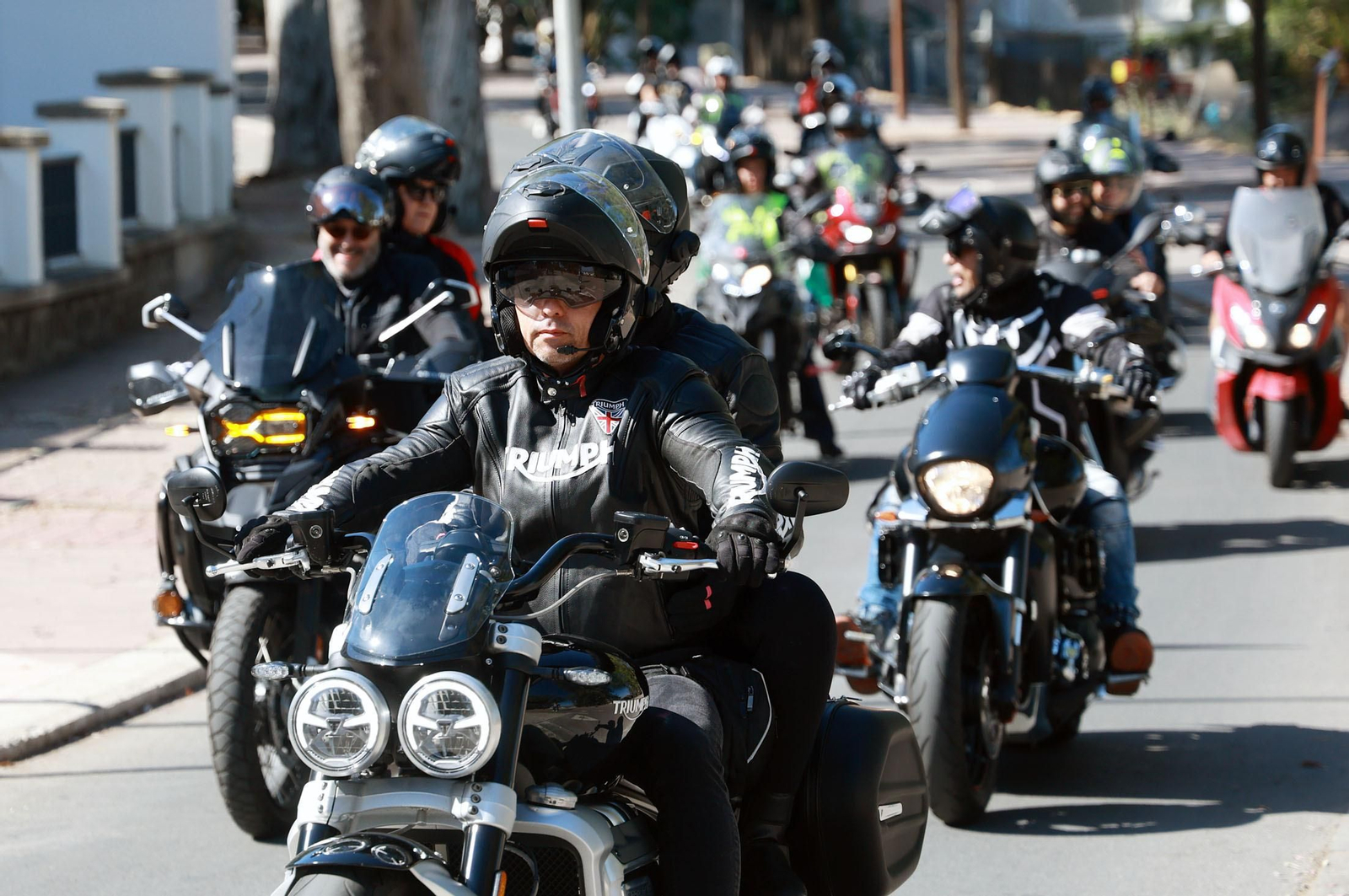 Imágenes de la VI Ruta Solidaria en moto a favor de Cruz Roja