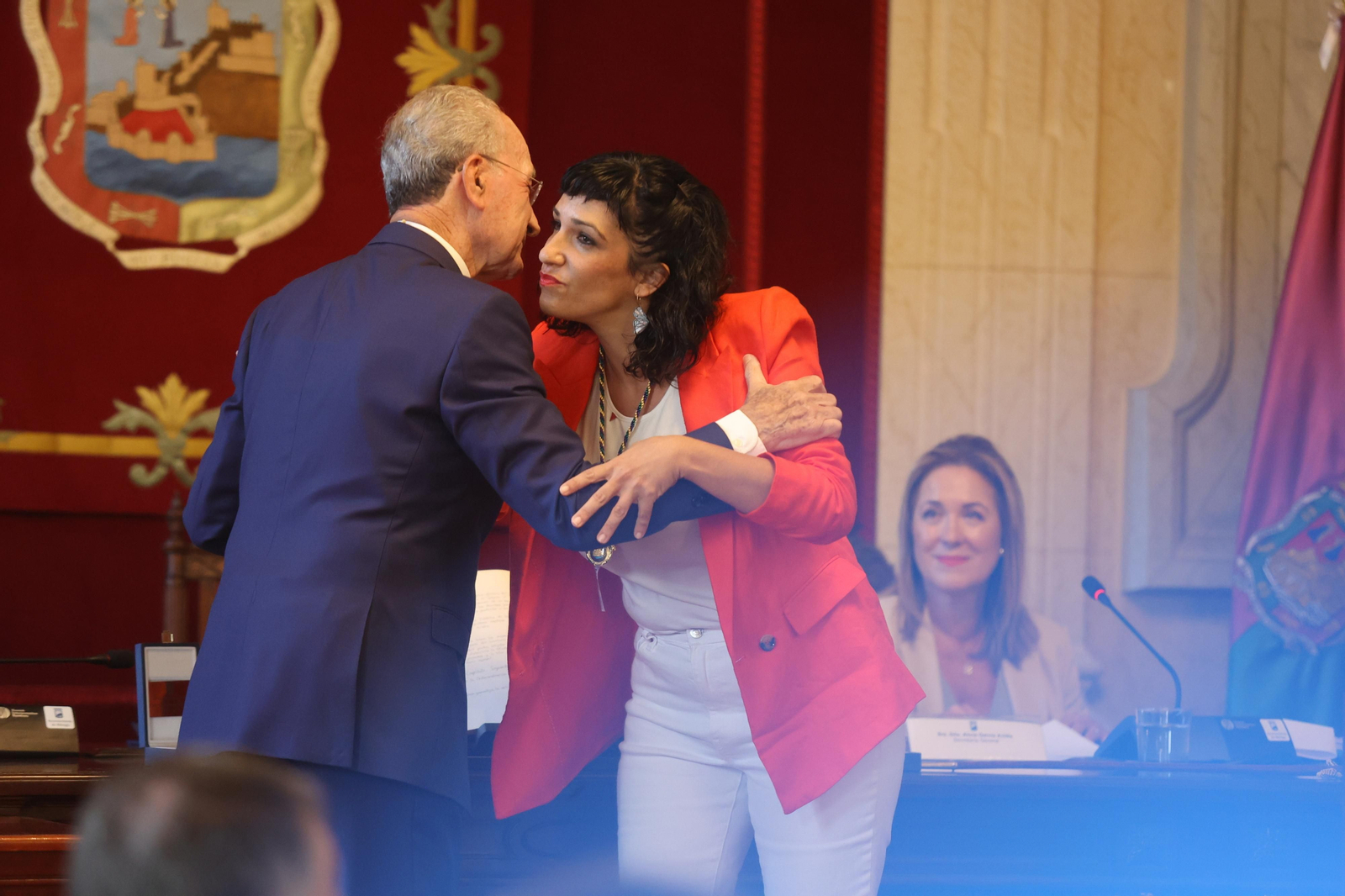 La investidura del alcalde de Málaga, en imágenes
