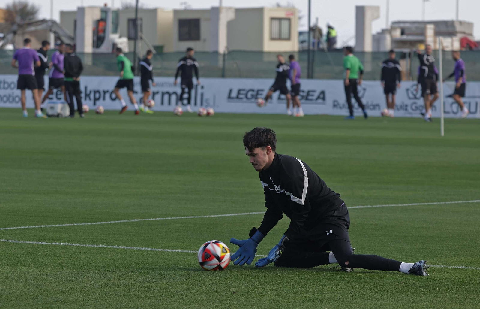 La vuelta a los entrenamientos de la Balona después del descanso de Navidad, en imágenes