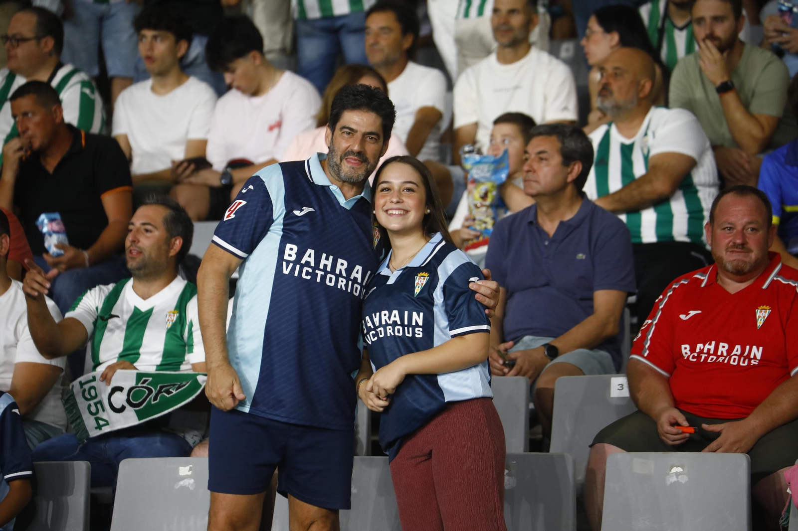 Las mejores fotos del ambiente en El Arcángel para el Córdoba CF - Castellón