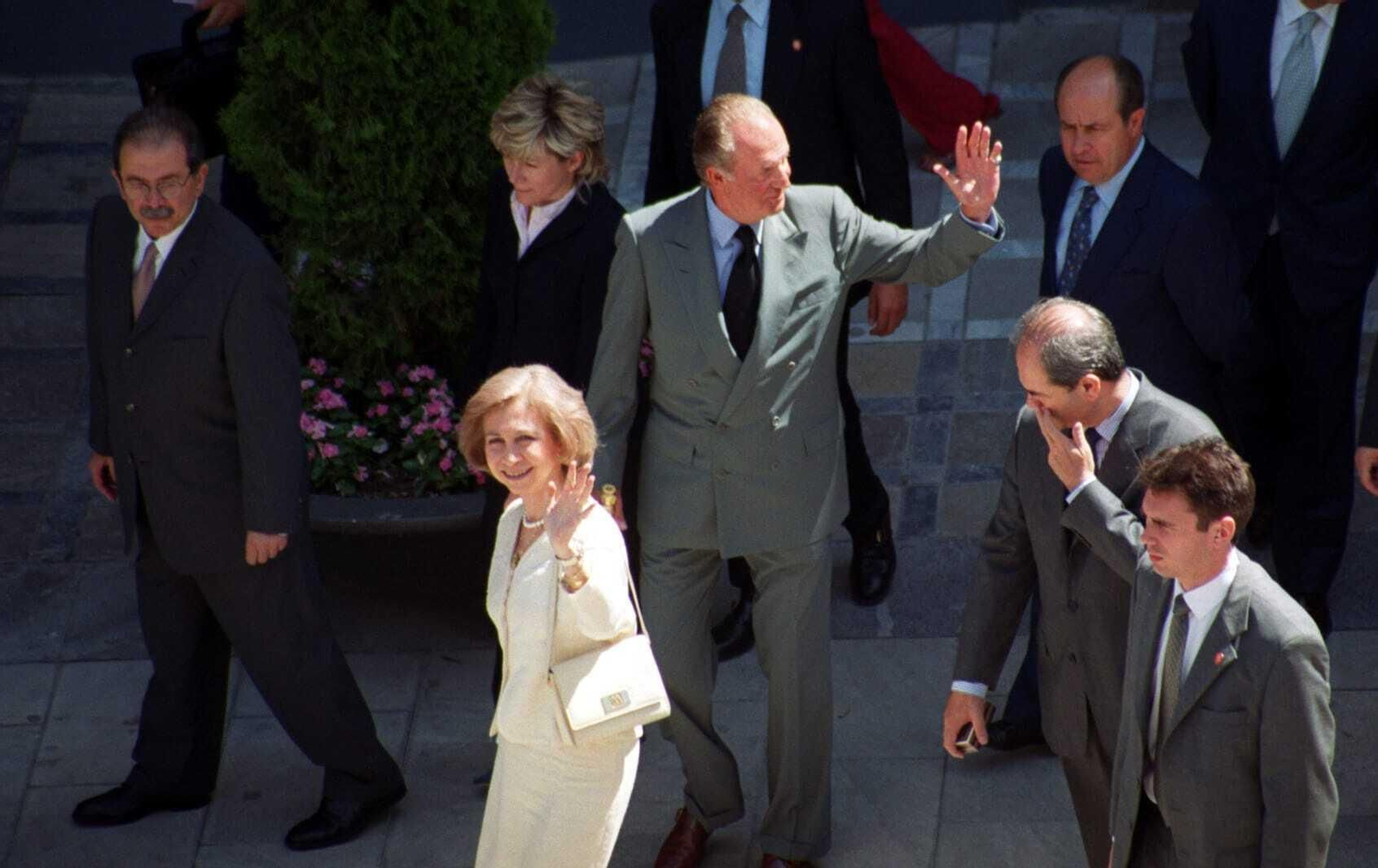Don Juan Carlos y doña Sofía en una de las visitas a la capital