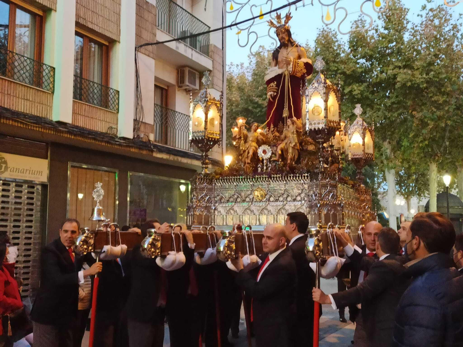 El traslado de las tallas de Pedro Muñoz de Toro en Lucena, en fotografías