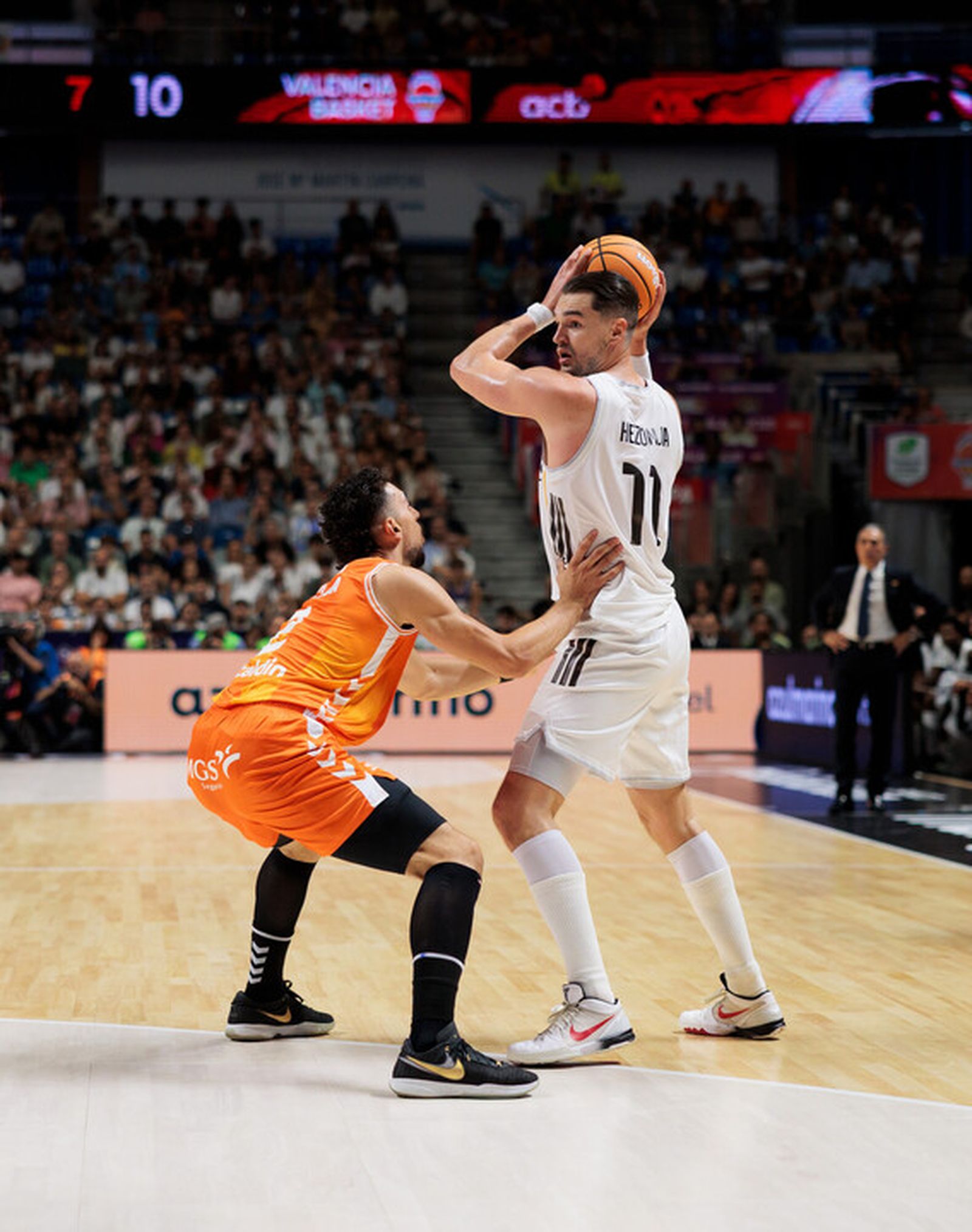 Las fotos del Real Madrid-Valencia Basket, final de la Supercopa