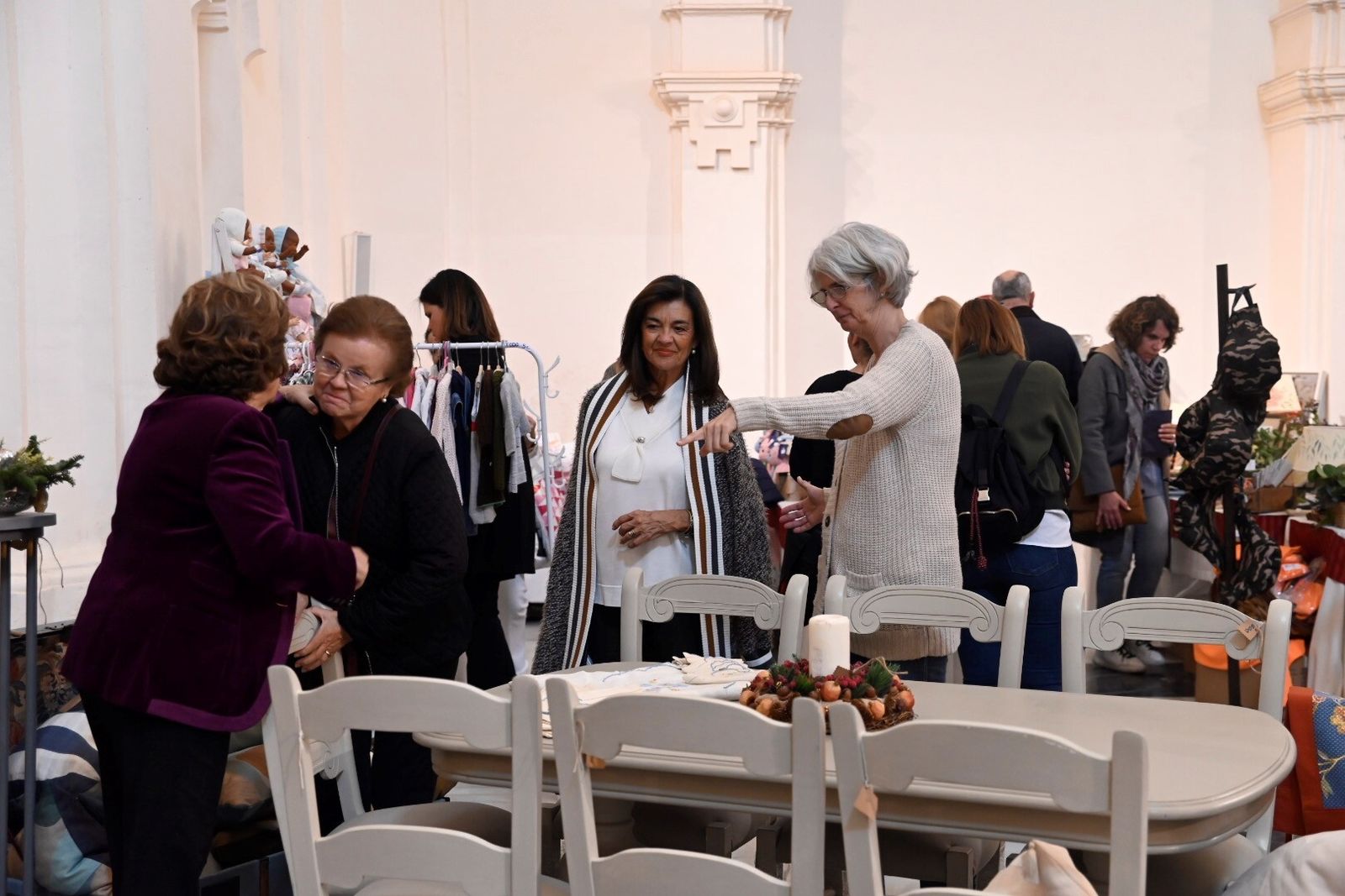 En imágenes, la inauguración del Baratillo de Adevida en Córdoba