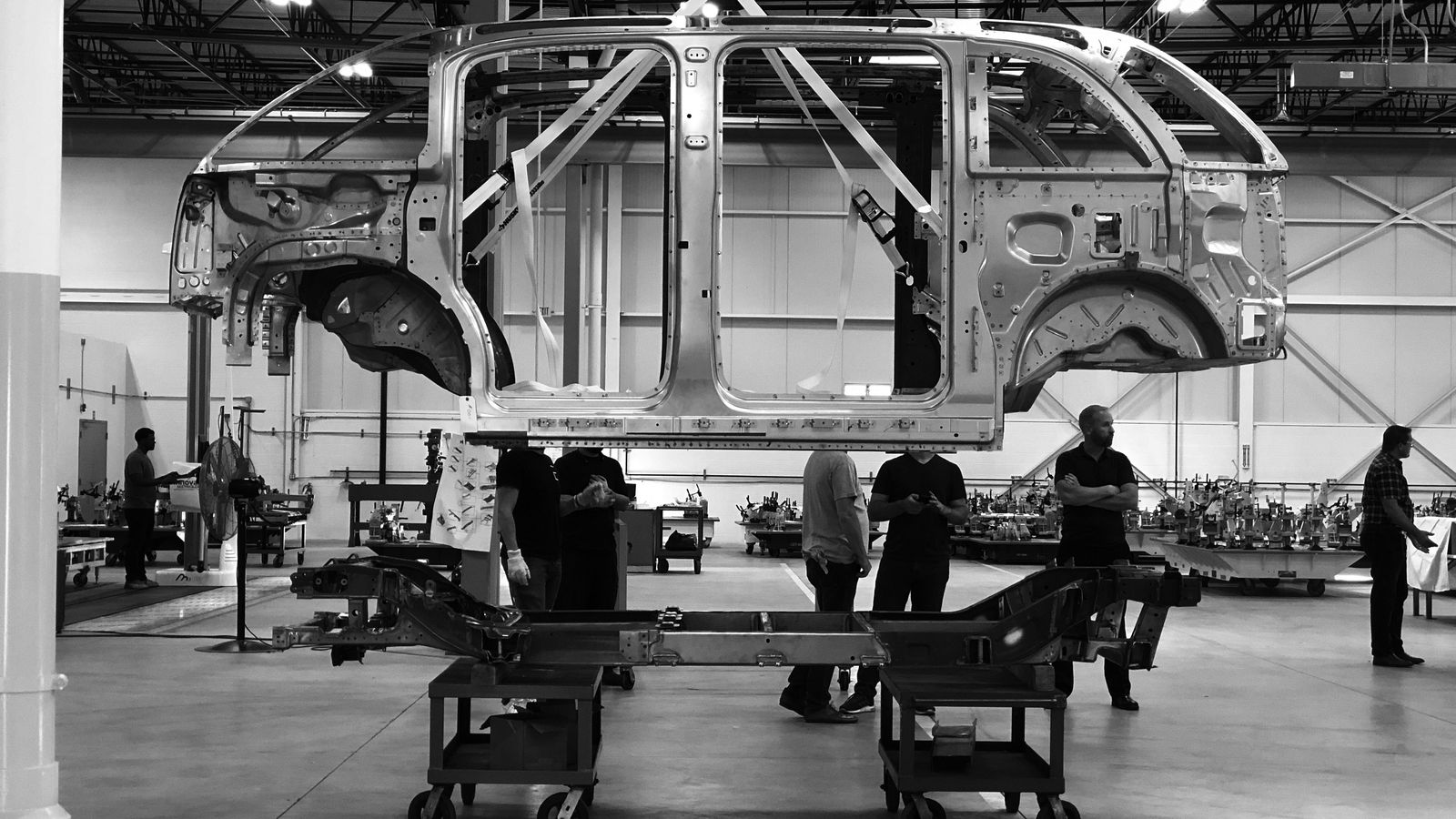 La plataforma admite diferentes configuraciones específicas de carrocería que se sitúan sobre ella.