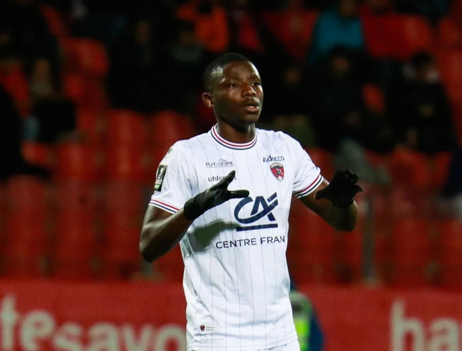Baïla Diallo ha sido la última incorporación del Granada CF. Baïla Diallo ha sido la última incorporación del Granada CF.