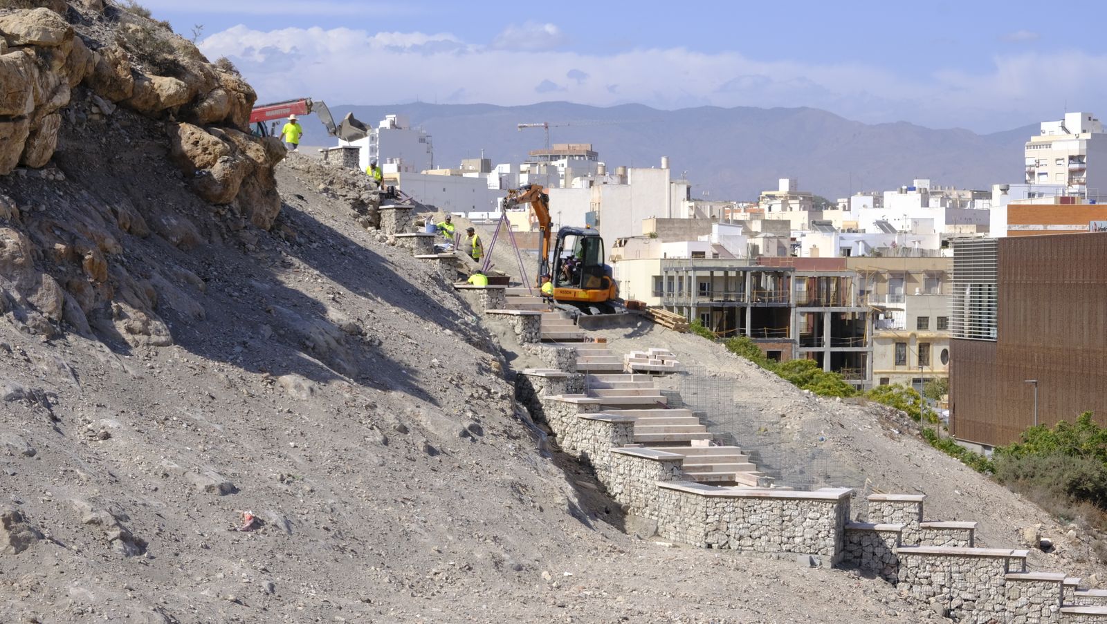 Imágenes del avance de las obras en la zona del Cerro de San Cristobal