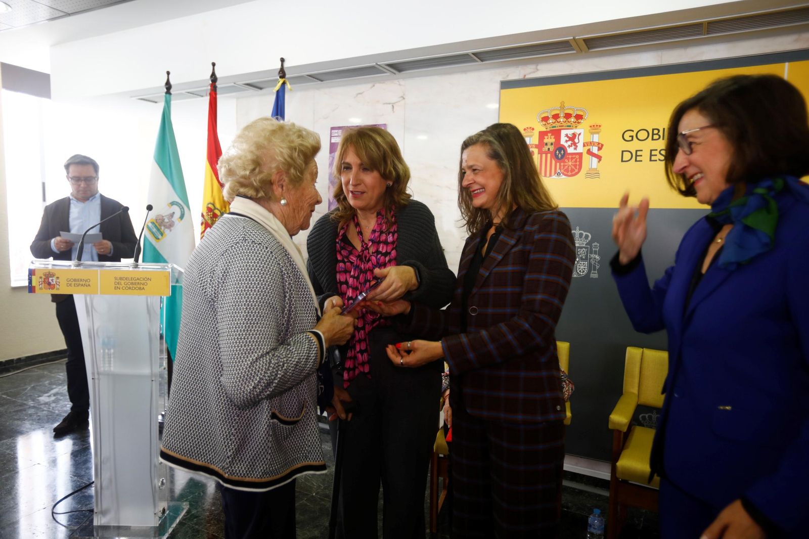 El acto 'Sororidad.es' por el 8M en la Subdelegación del Gobierno, en imágenes