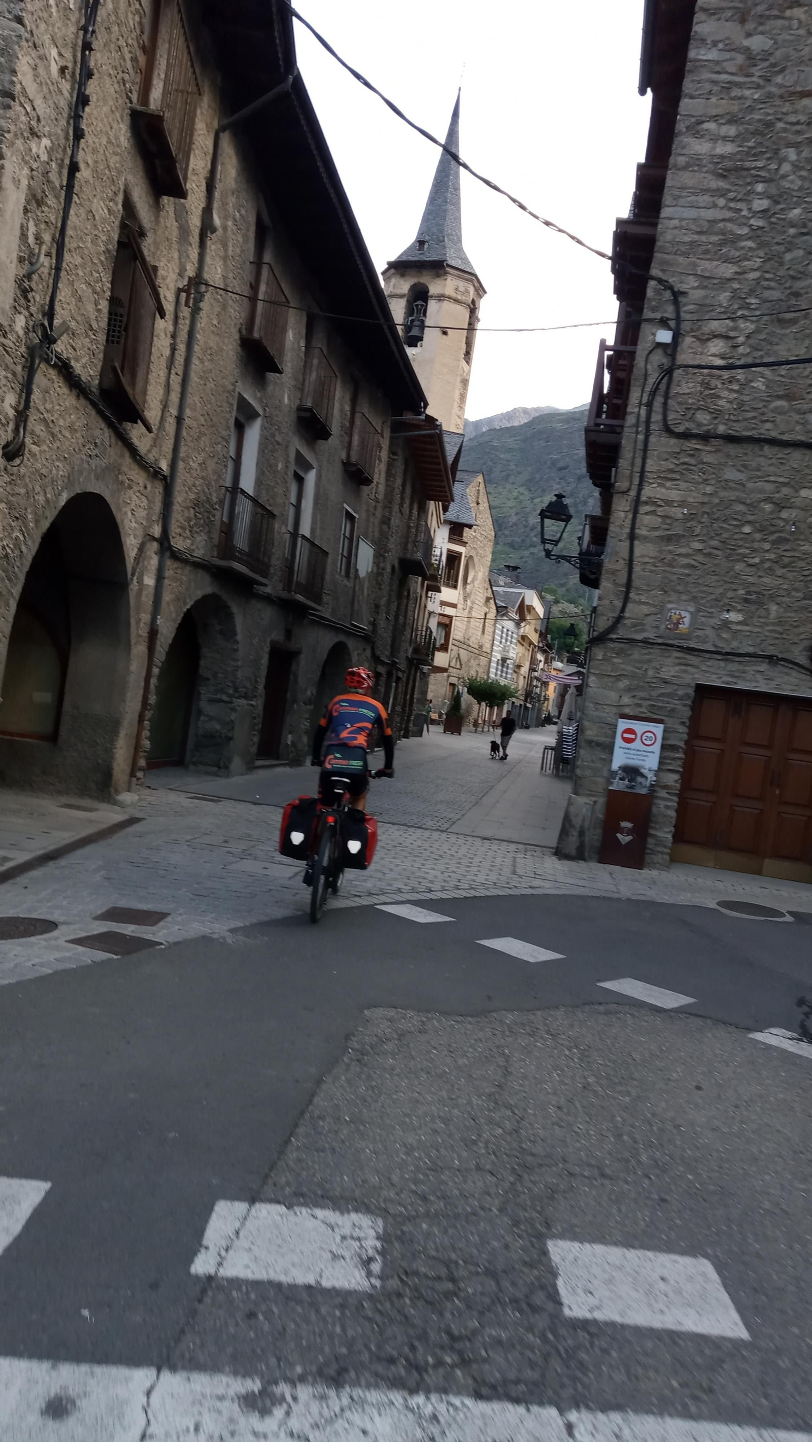 Fotogalería de la Transpirenaica de cuatro almerienses.