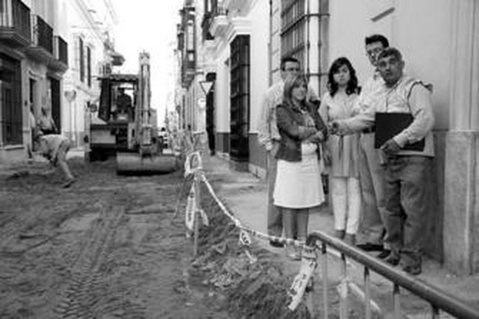 La alcaldesa visitó el viernes las obras de reforma de la calle Bolsa.