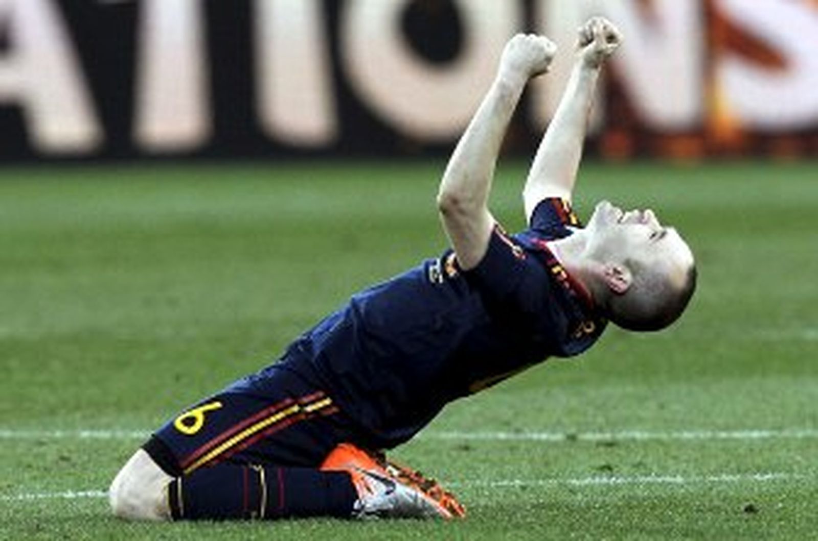 Unos ríen y otros lloran: éxitos y fracasos en el fútbol mundial