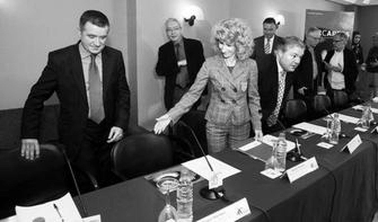 Montaño y Marset (centro y derecha), ayer en Fibes.