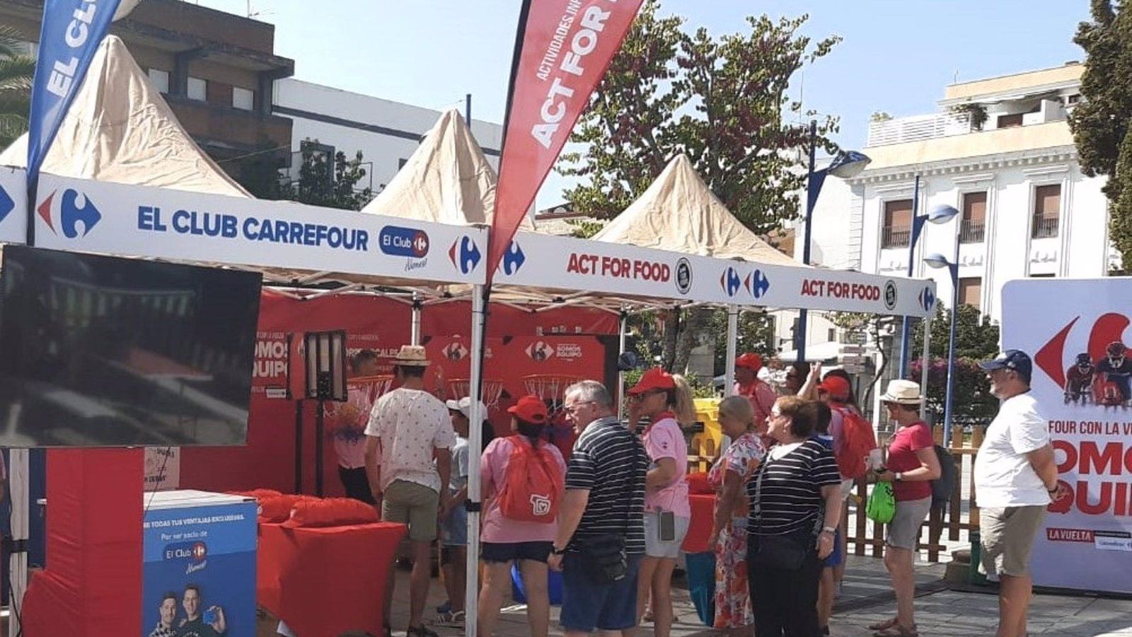 Estand de Carrefour, en la Vuelta Ciclista a España.