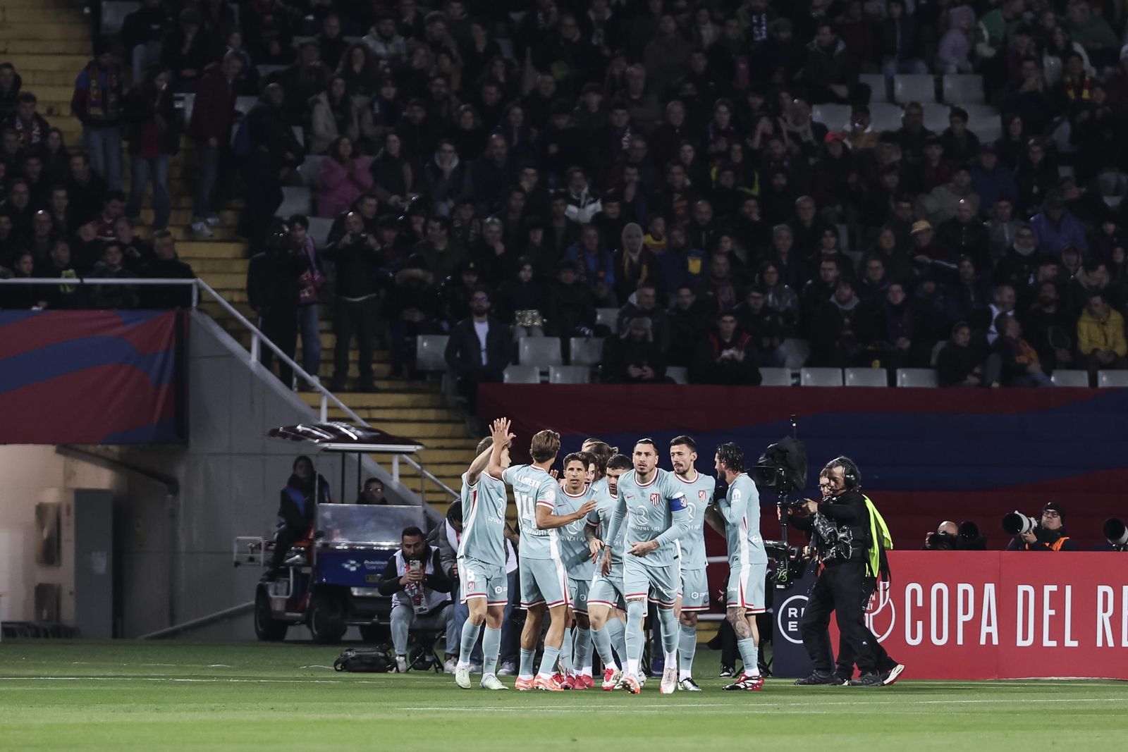 Las fotos del espectacular Barcelona - Atlético de Madrid