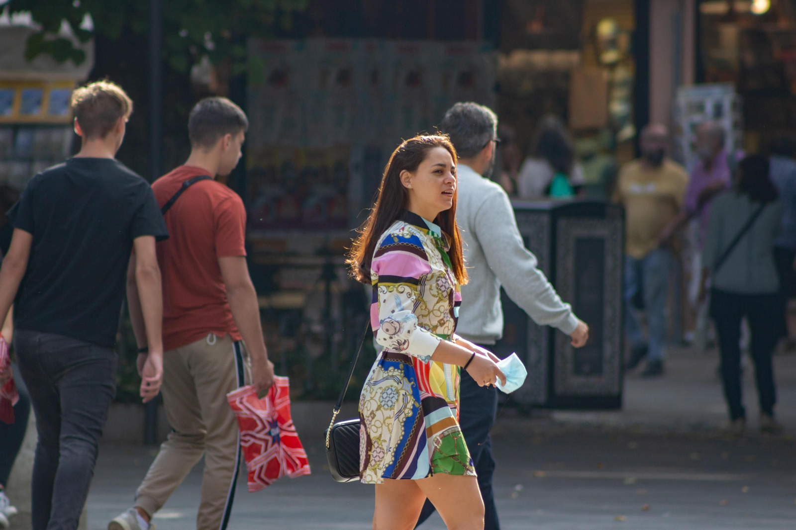 Granada llega al lunes de normalidad sin nuevos ingresos ni muertes por coronavirus