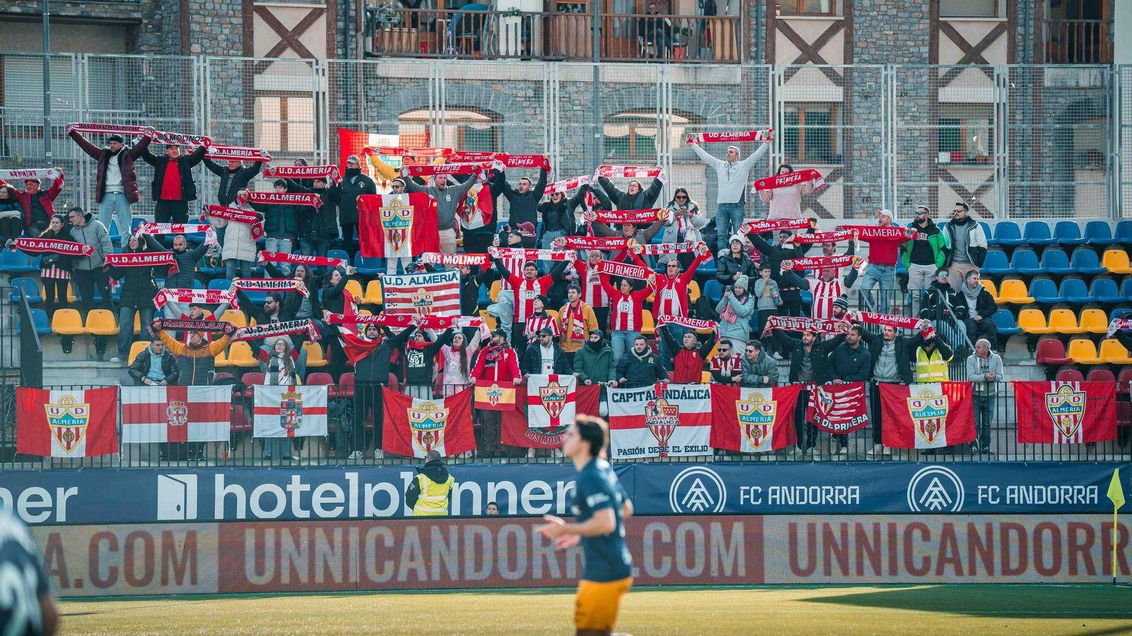 Un centenar de seguidores rojiblancos se desplazó hasta Andorra