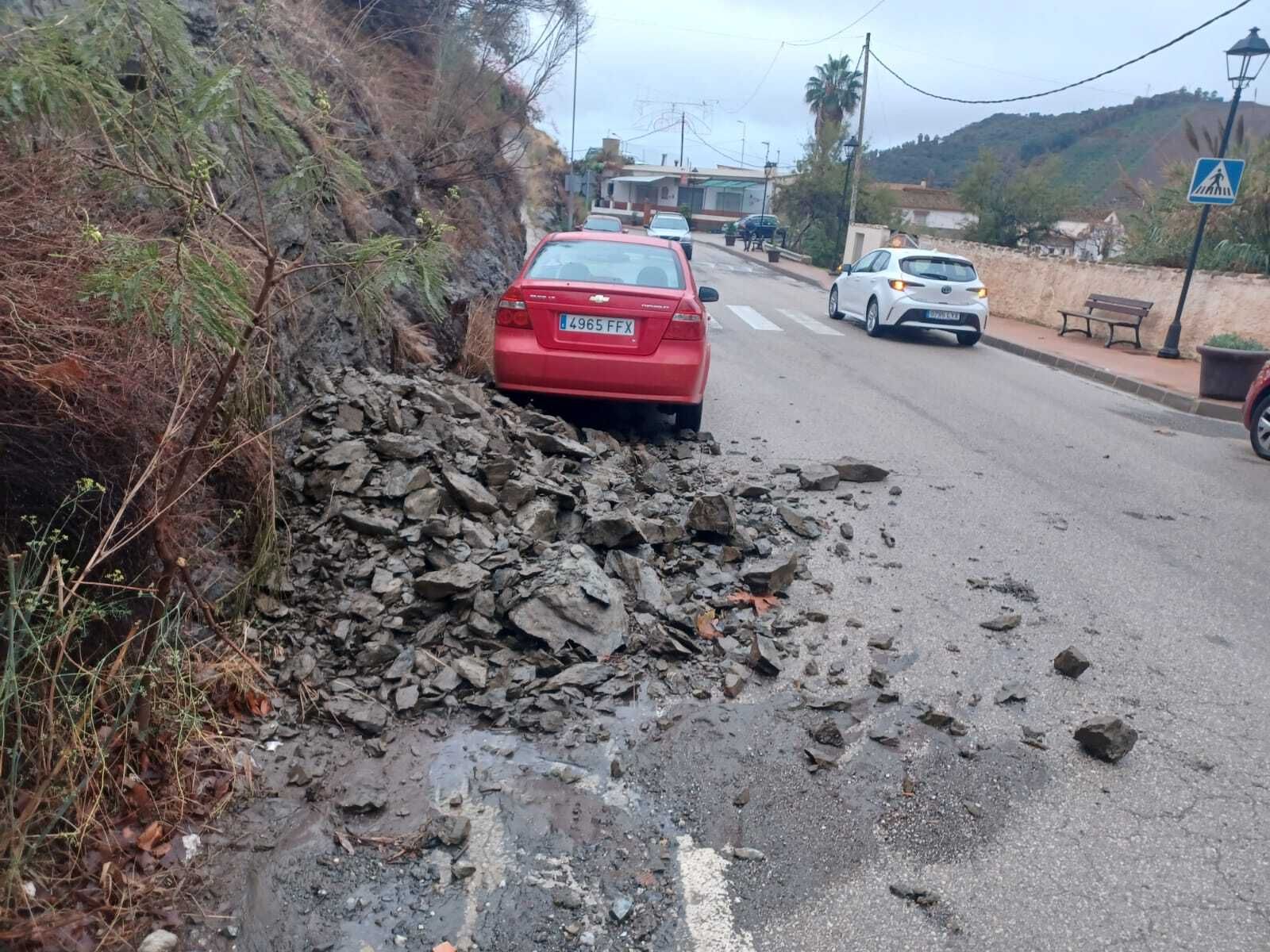 Desprendimientos en una carretera de Málaga.