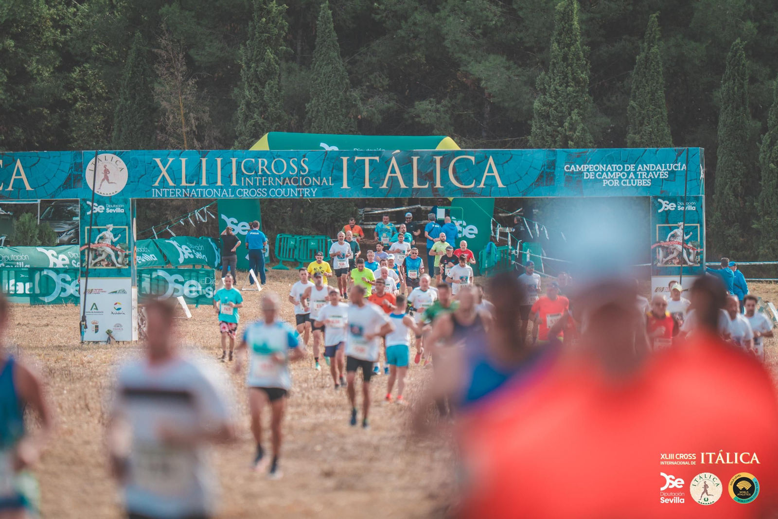 Búscate en las fotos del Cross de Itálica 2025 | 2