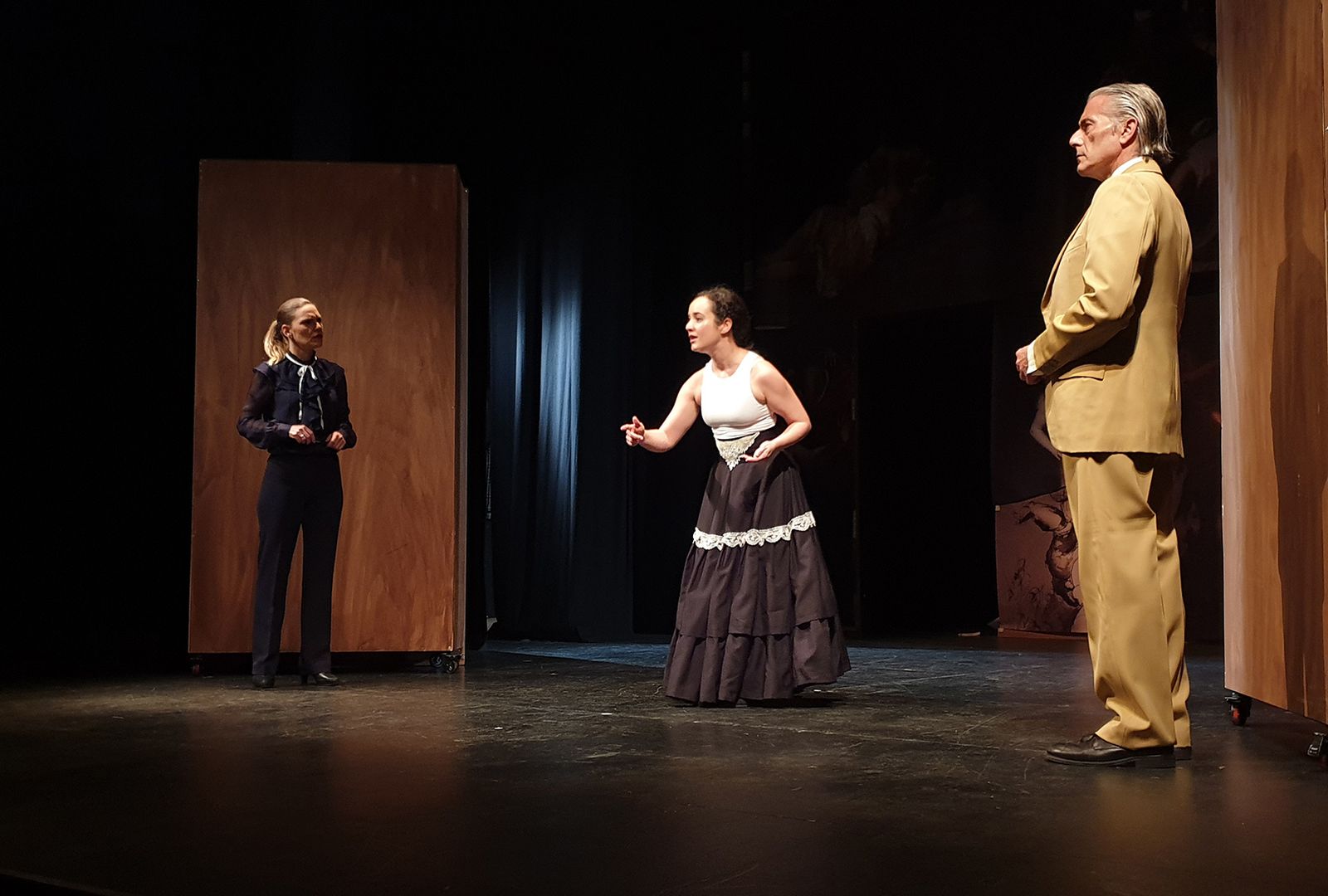 Escena de la representación de ‘La vengadora de las mujeres’ a cargo de la compañía Jóvenes Clásicos de Málaga.