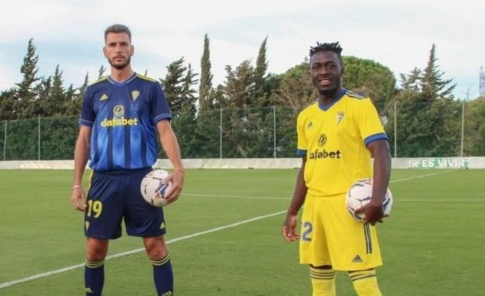 Alcalá (i) debutó en el Wanda, por lo que Adekanye (d) es el único que aún no ha jugado.