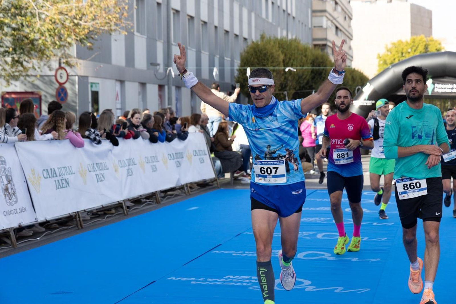 En imágenes: multitudinaria e histórica XXIX Media Maratón 'Ciudad de Jaén' y 10k en memoria de Paco Manzaneda