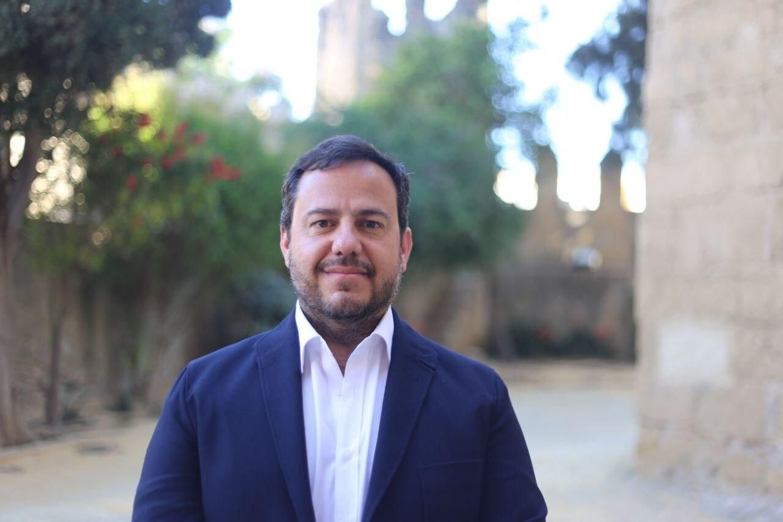 Enrique Iglesias Romero (PP). Profesor de música.