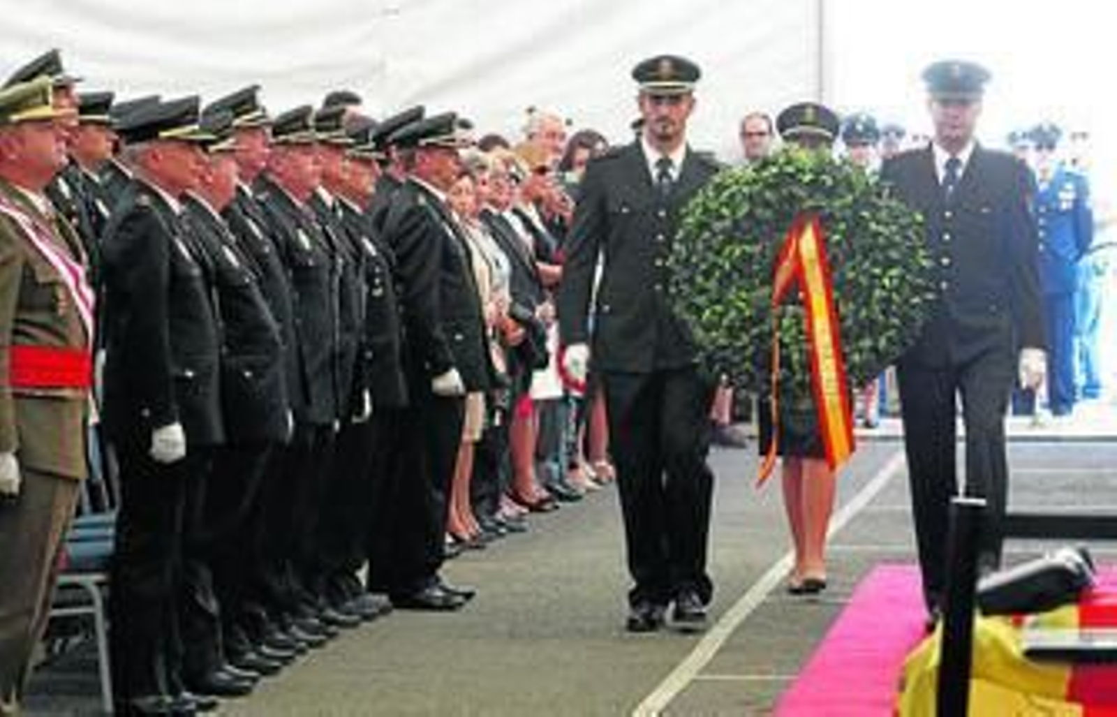 Durante el acto se rindió homenaje a los policías caídos en acto de servicio.