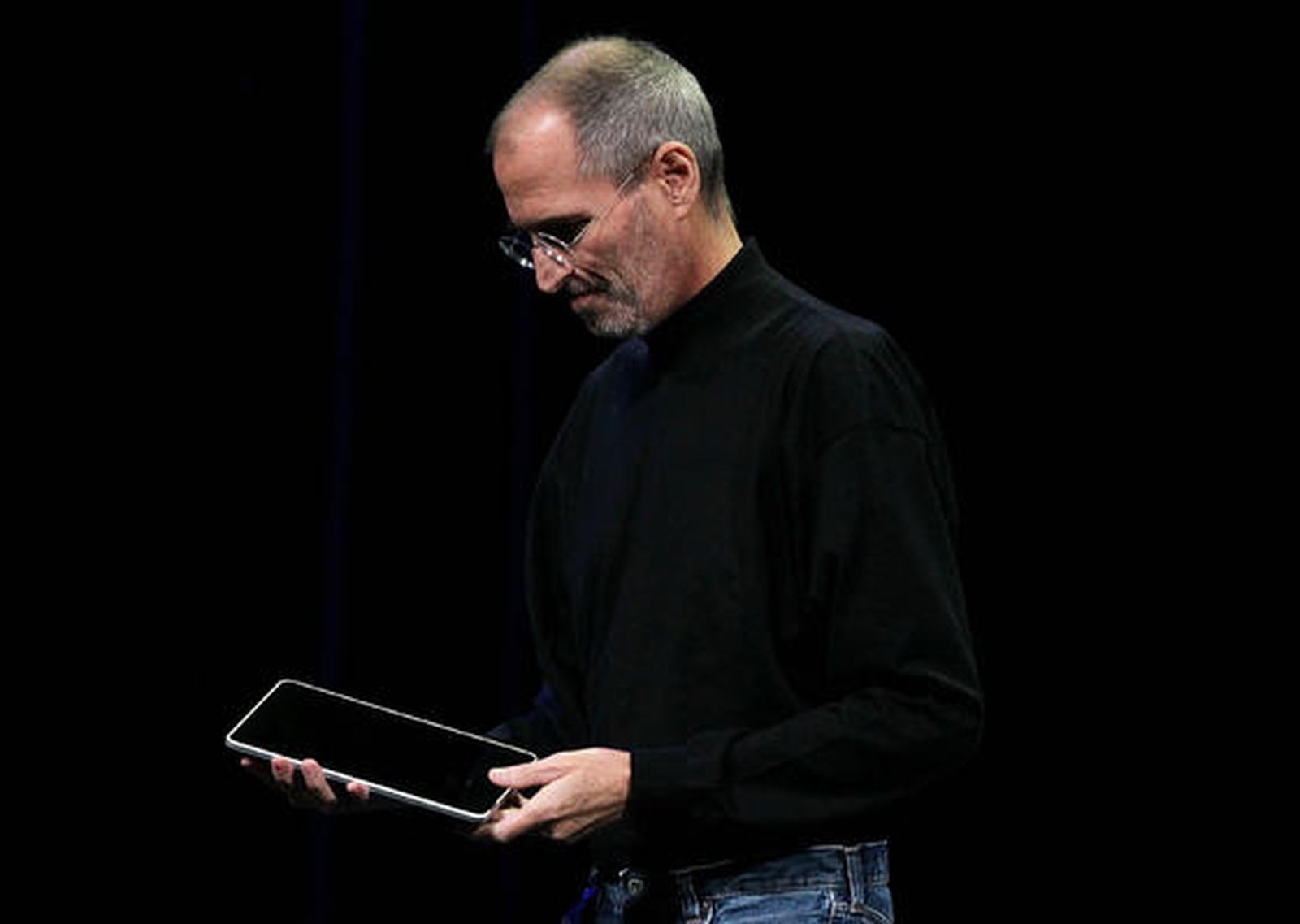 Apple presenta su 'ordenador tableta' iPad en San Francisco. / Reuters · AFP Photo