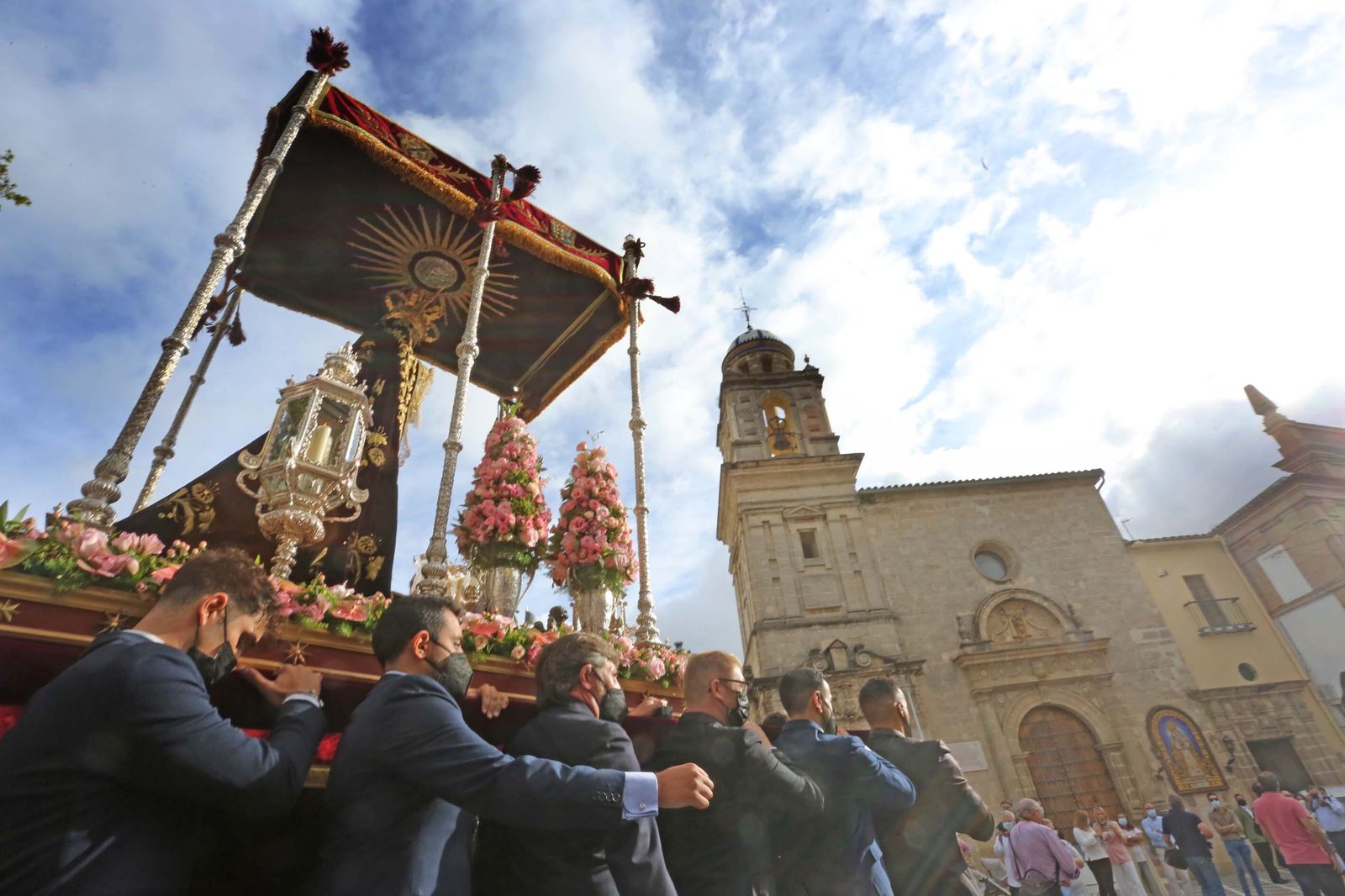 Salida procesional de la Virgen de los Dolores