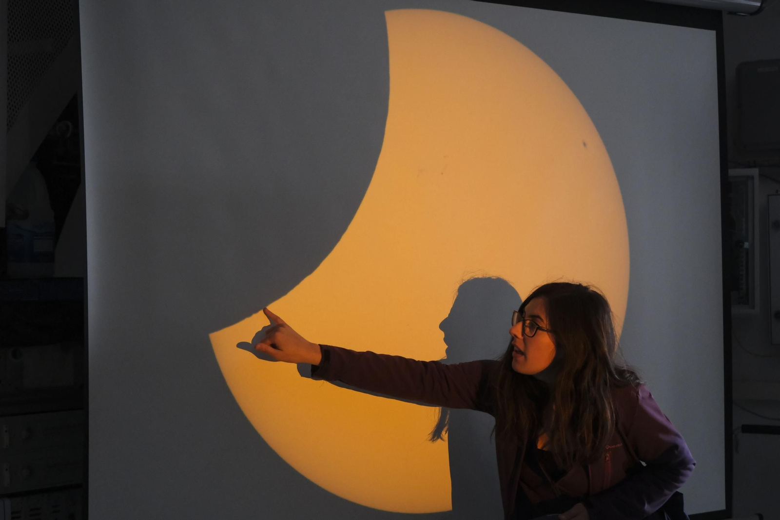 Las imágenes del eclipse parcial de Sol que se ha podido ver desde Huelva