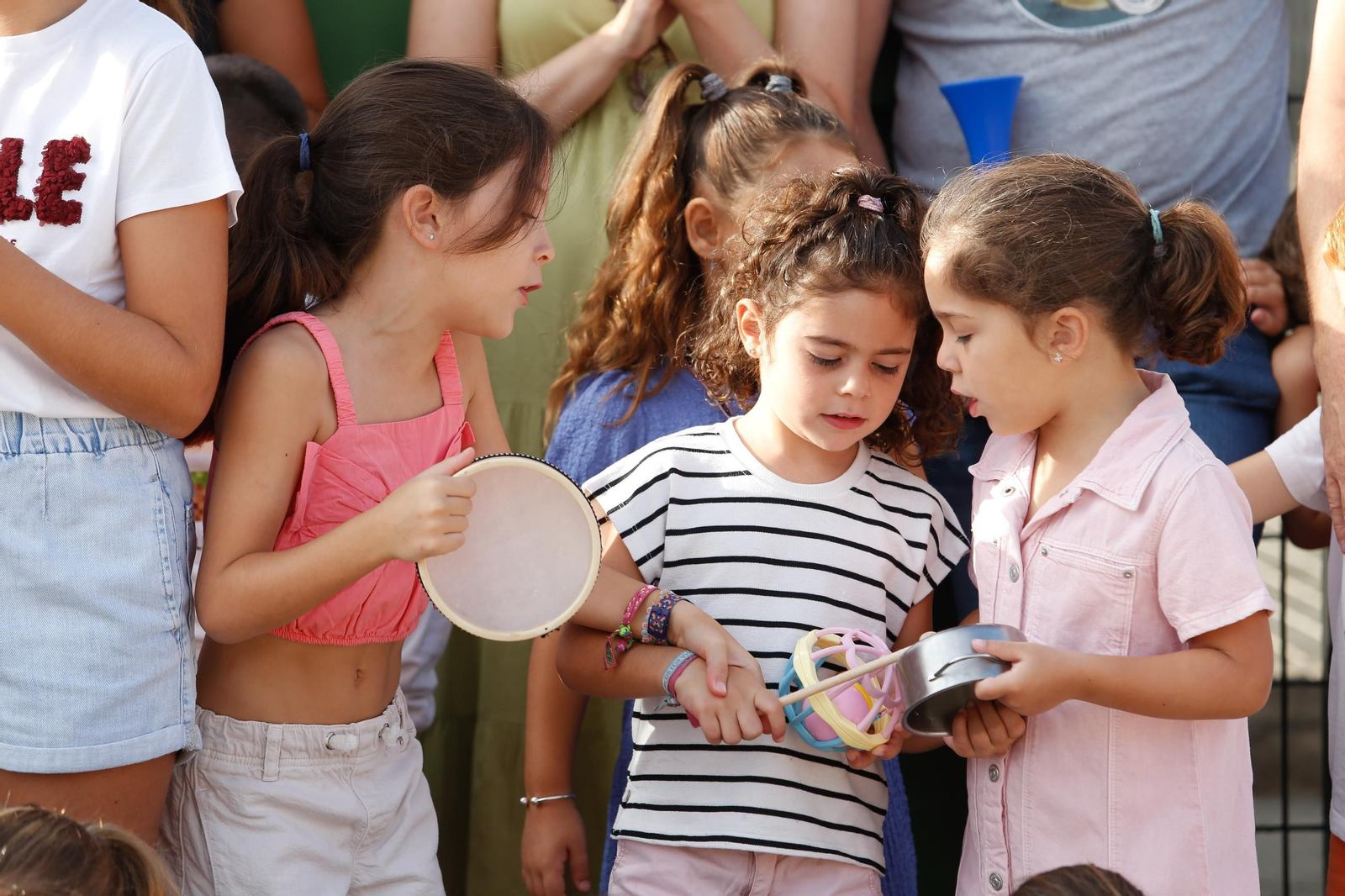 Manifestación de los alumnos y las familias del CEIP Aljibe de Jimena, en imágenes