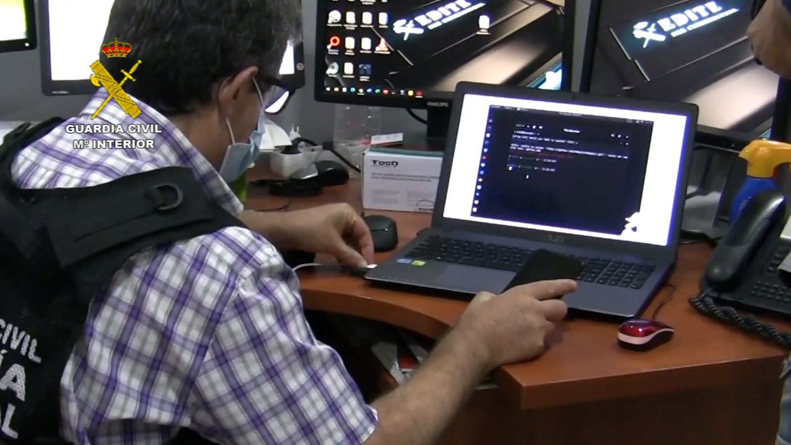 La Guardia Civil, en plena operación Boxman