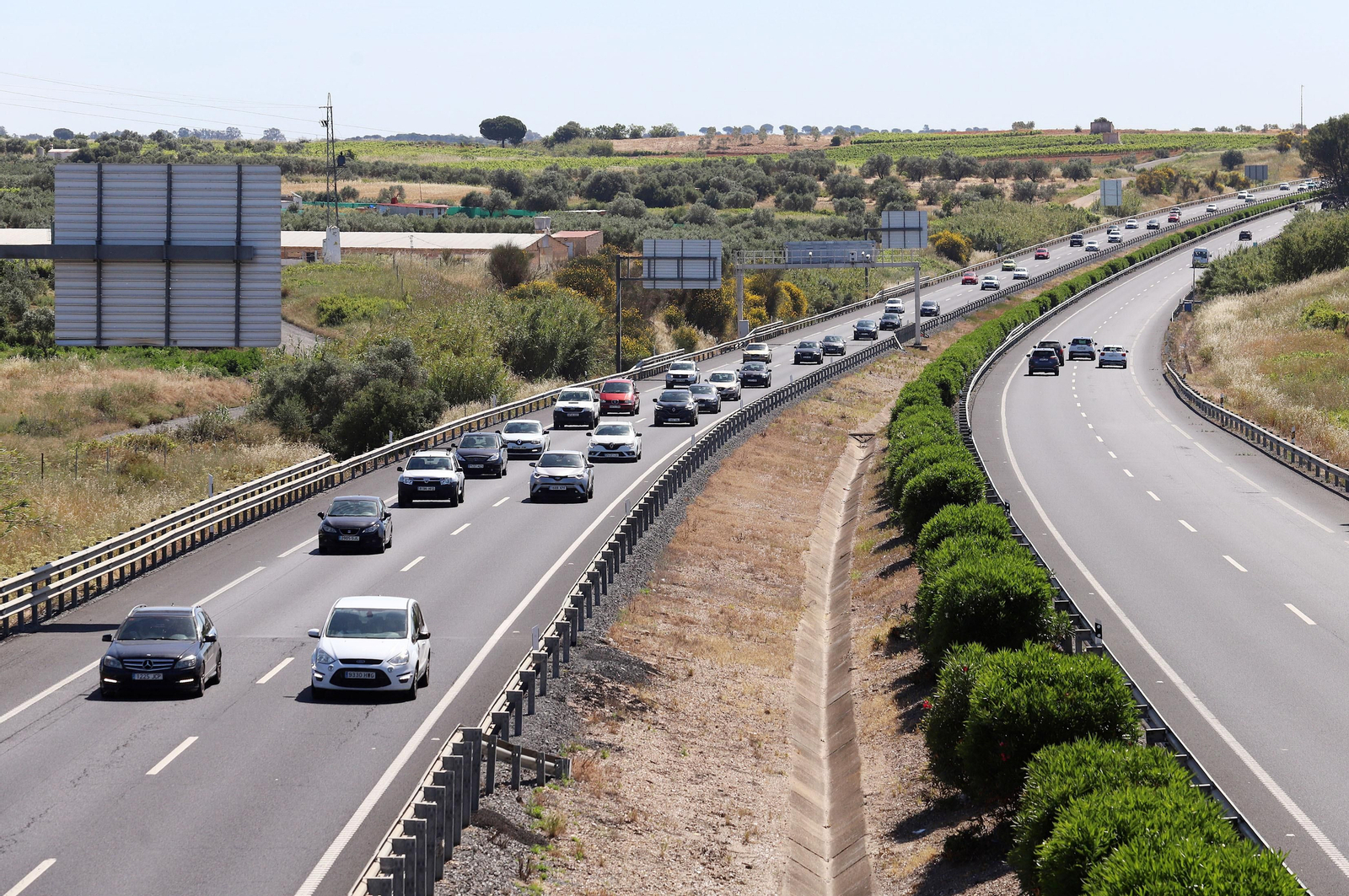 Imagen de archivo de tráfico en la A-49 entre Huelva y Sevilla.