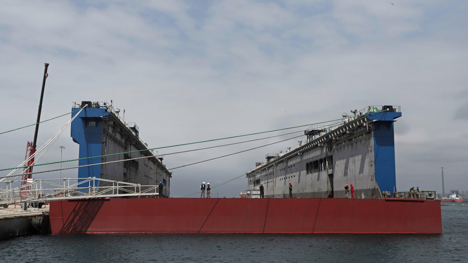 Las mejores fotos del nuevo dique flotante de Cernaval en San Roque