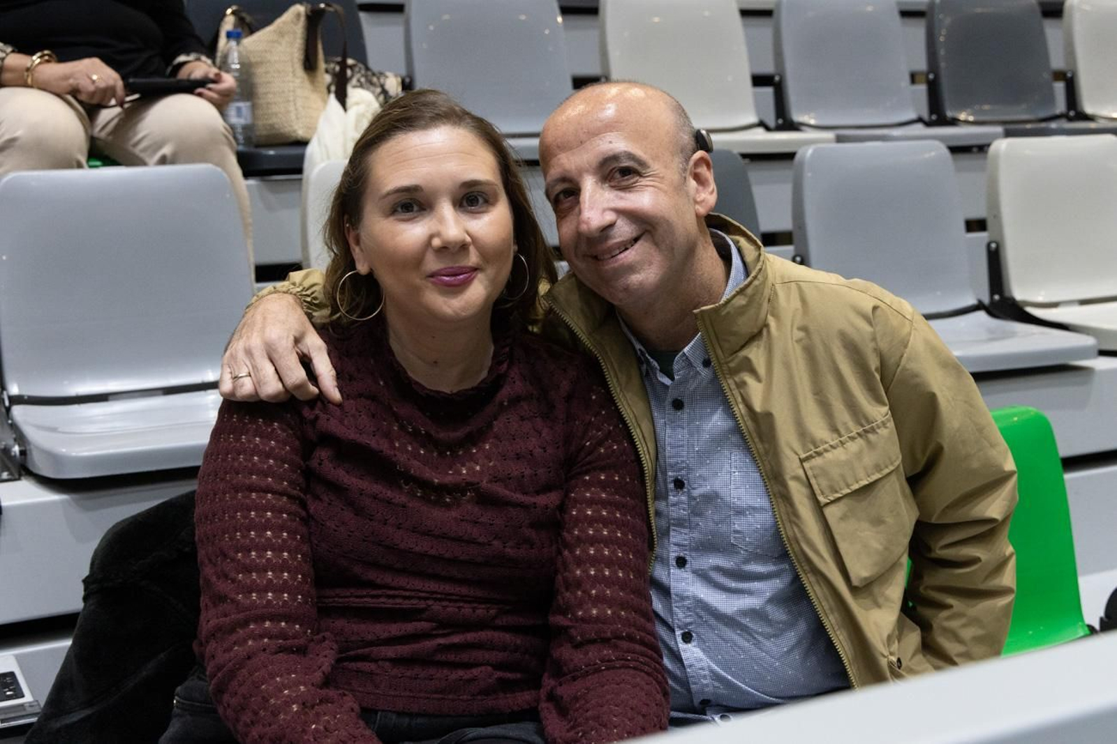 Así se disfruta en Jaén del concierto de Raphael, "Raphaelísimo"