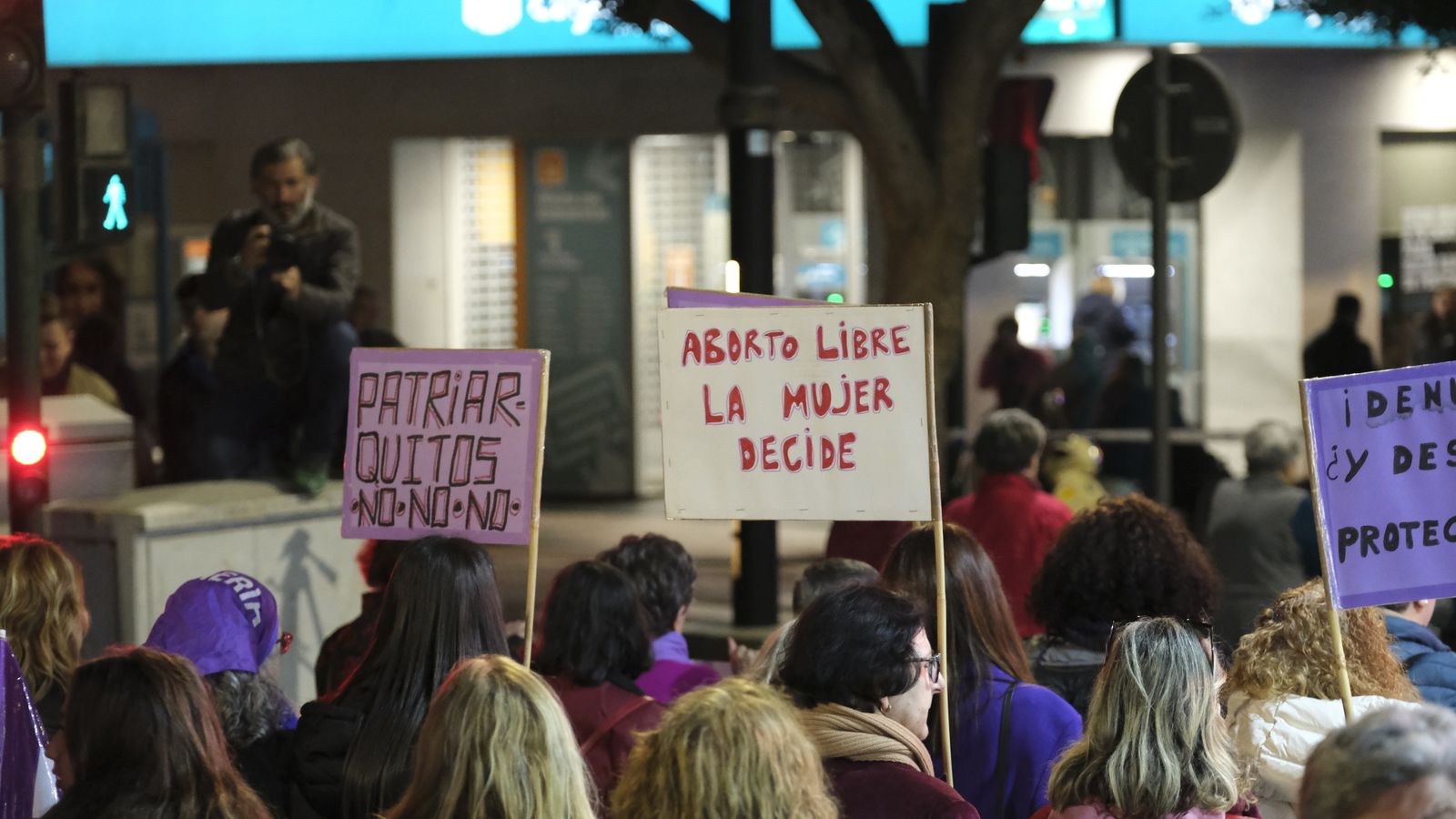 Imágenes de las manifestaciones por el Día de la Mujer en Almería