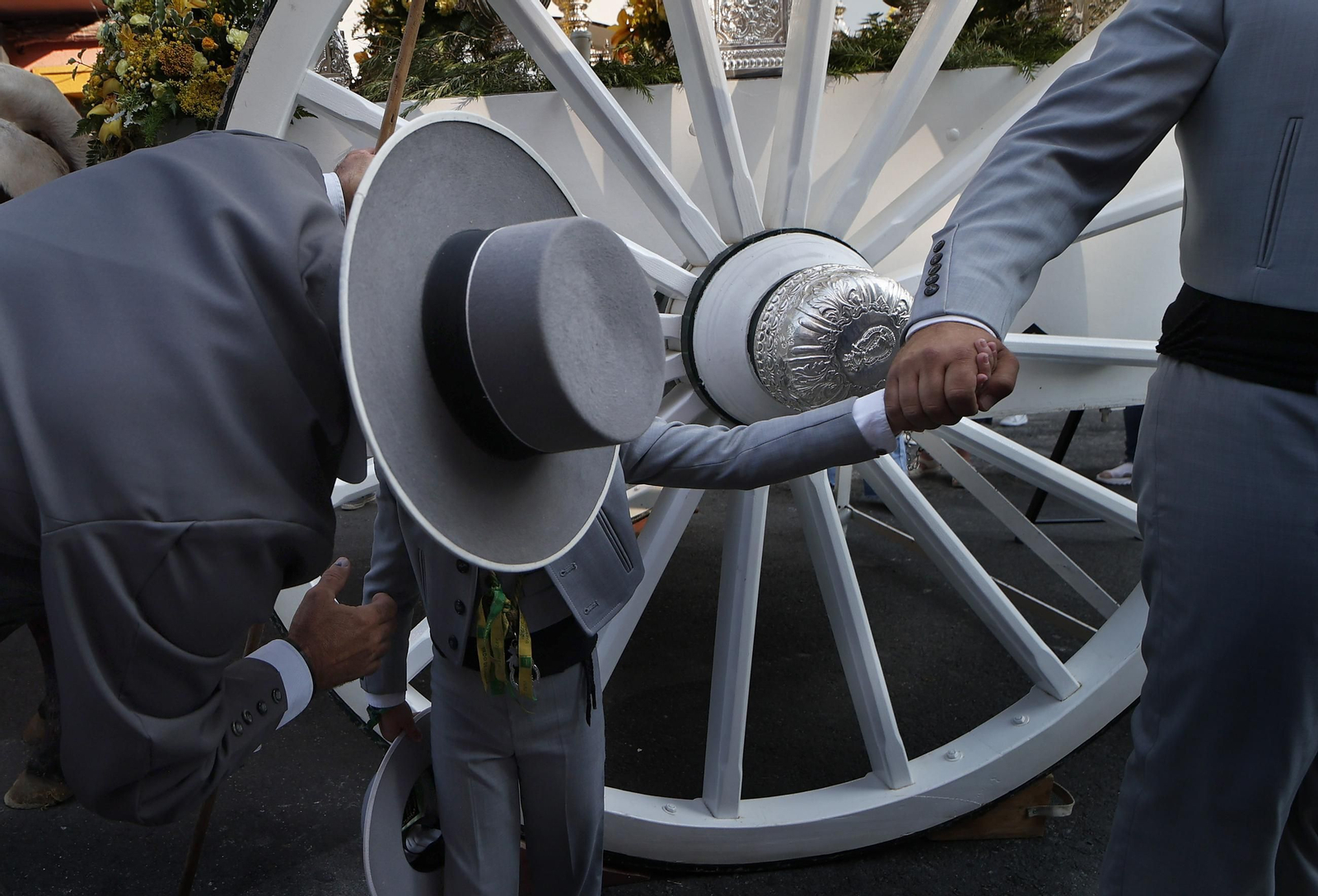 La salida de la Hermandad del Cerro en imágenes