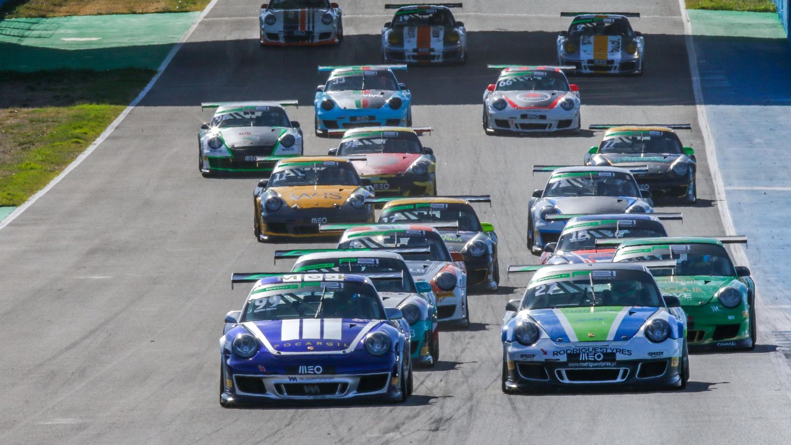 La Copa Porsche portuguesa, otro de los grandes atractivos este fin de semana en el trazado jerezano.