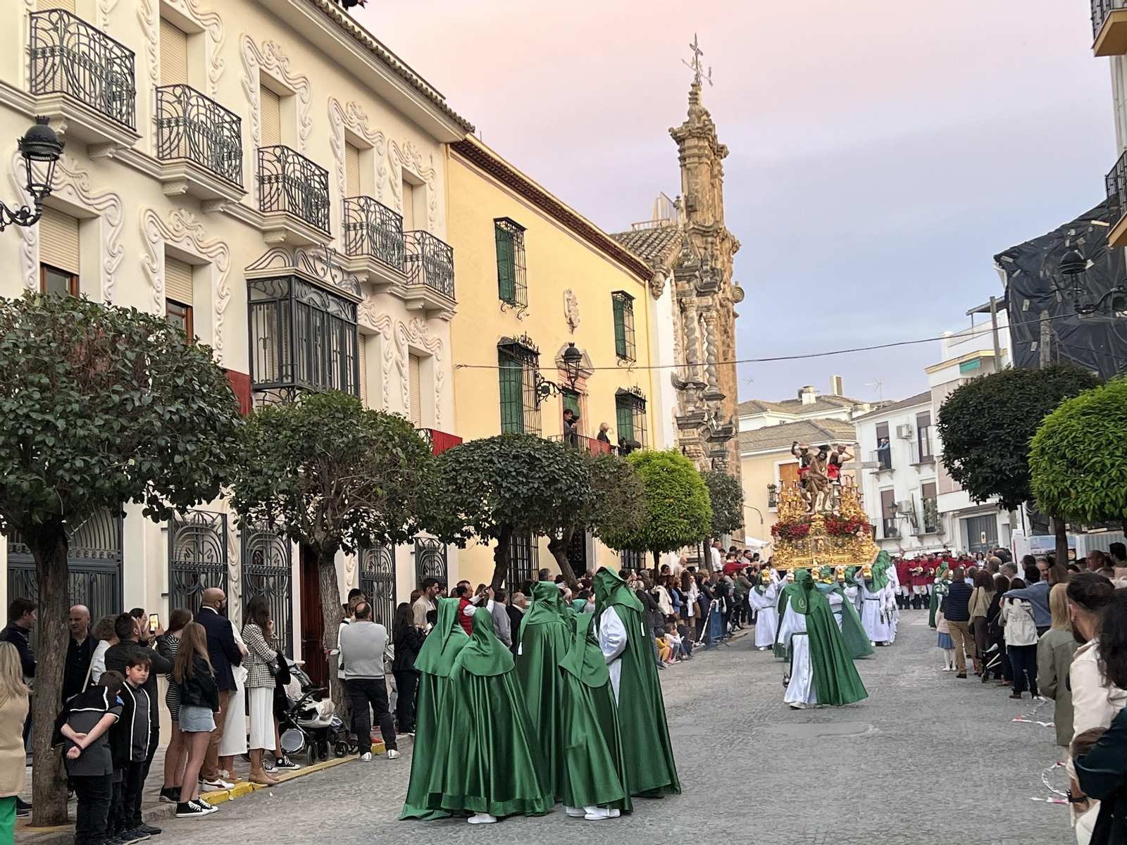Jueves Santo en Priego de Córdoba:  La procesión de Jesús en la Columna, en imágenes