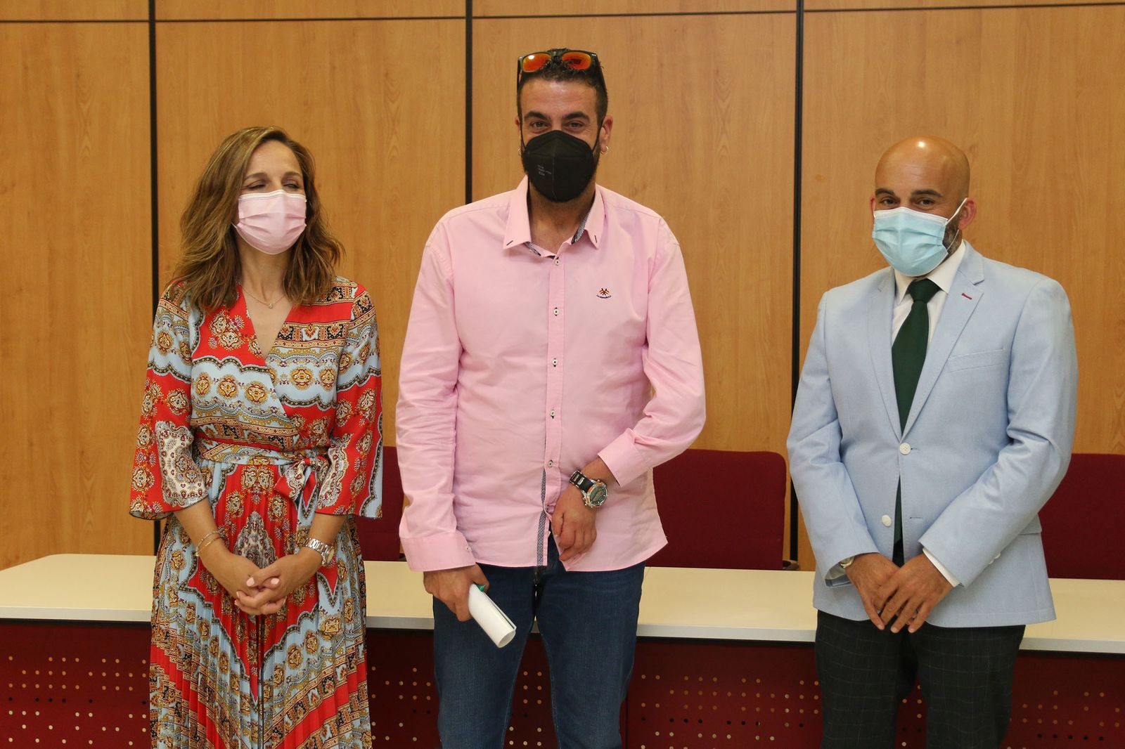 Fotogalería del reconocimiento a los trabajadores de la residencia de la FAAM que se autoconfinaron