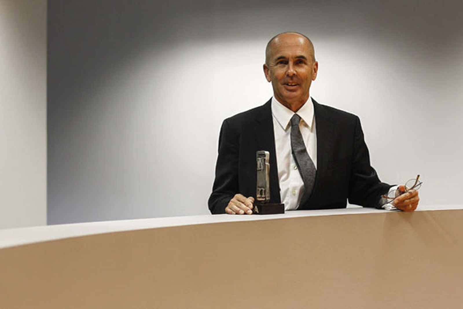 Don Winslow gana el RBA de Novela Negra con 'El cártel'