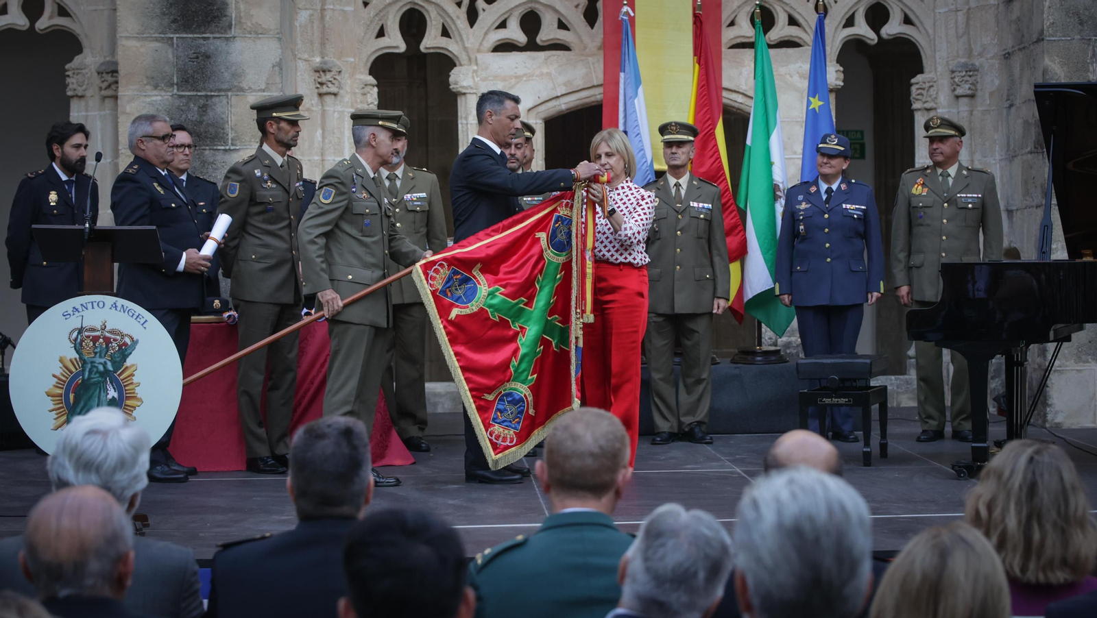 Entrega de las medallas de la Asociación Santo Ángel de Jerez