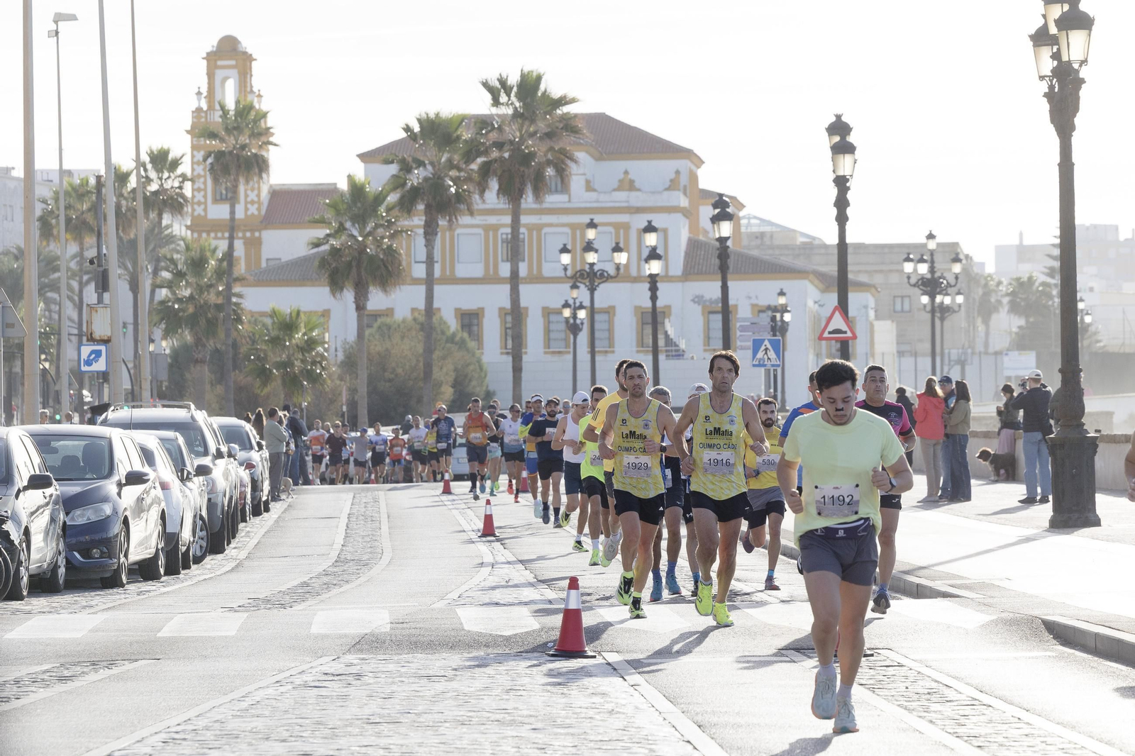 Búscate en las imágenes de la "II Media Maratón Ciudad de Cádiz"
