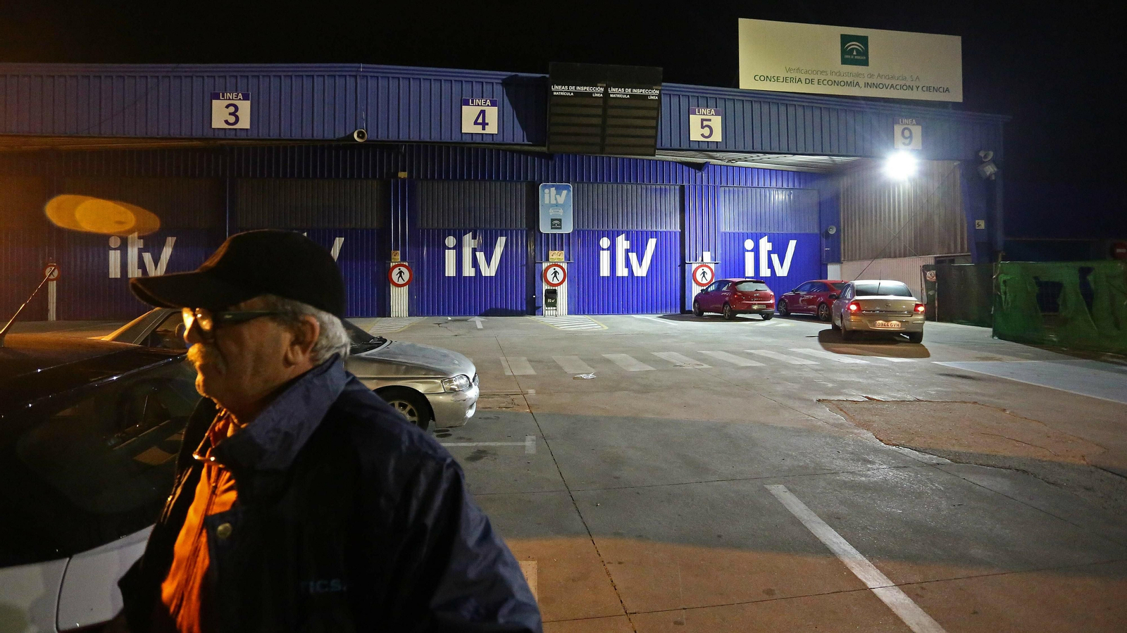 Colas en la ITV de Algeciras