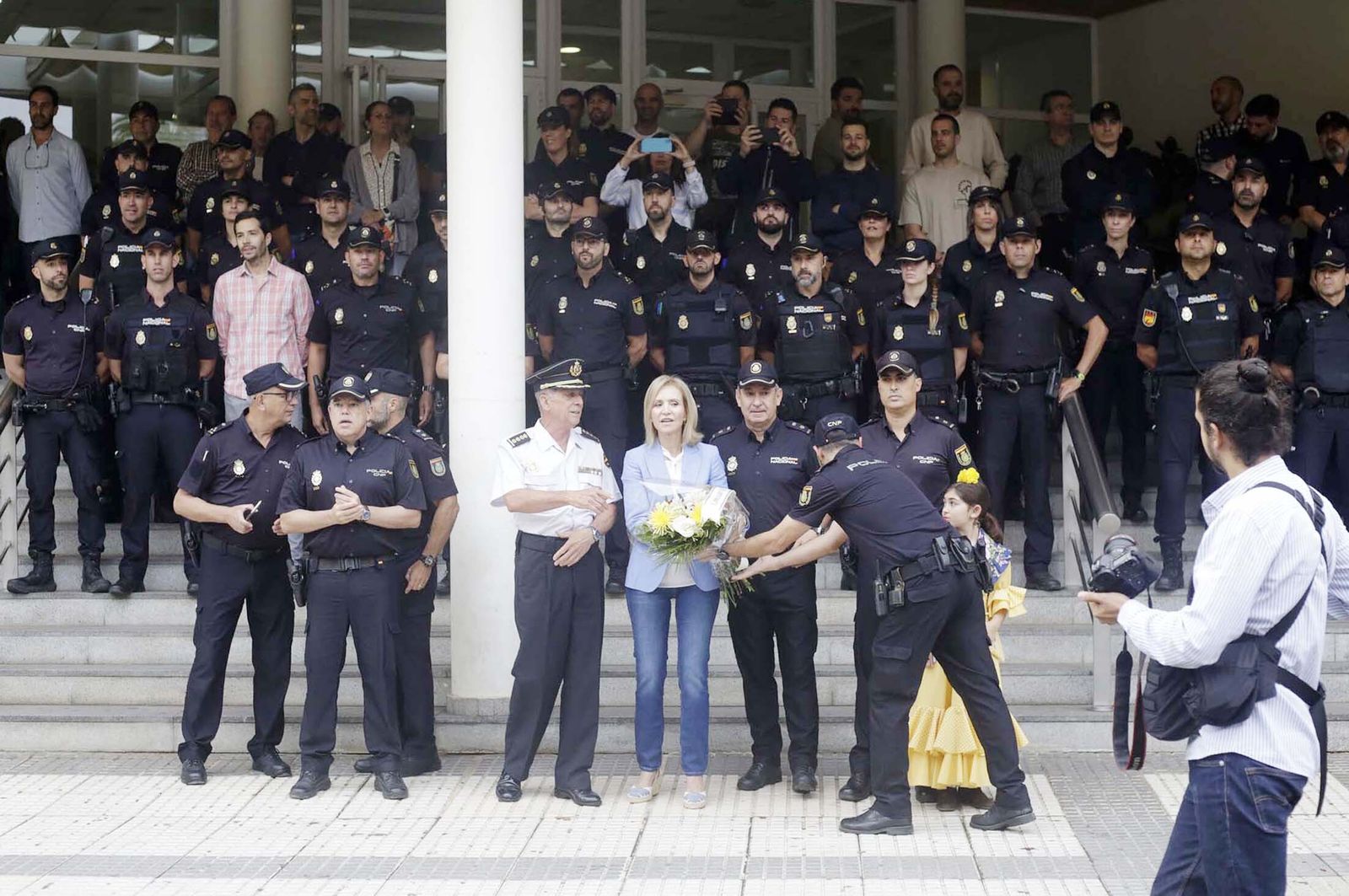 El Rocío 2023: Imágenes de la Hermandad de Emigrantes en su salida de Huelva
